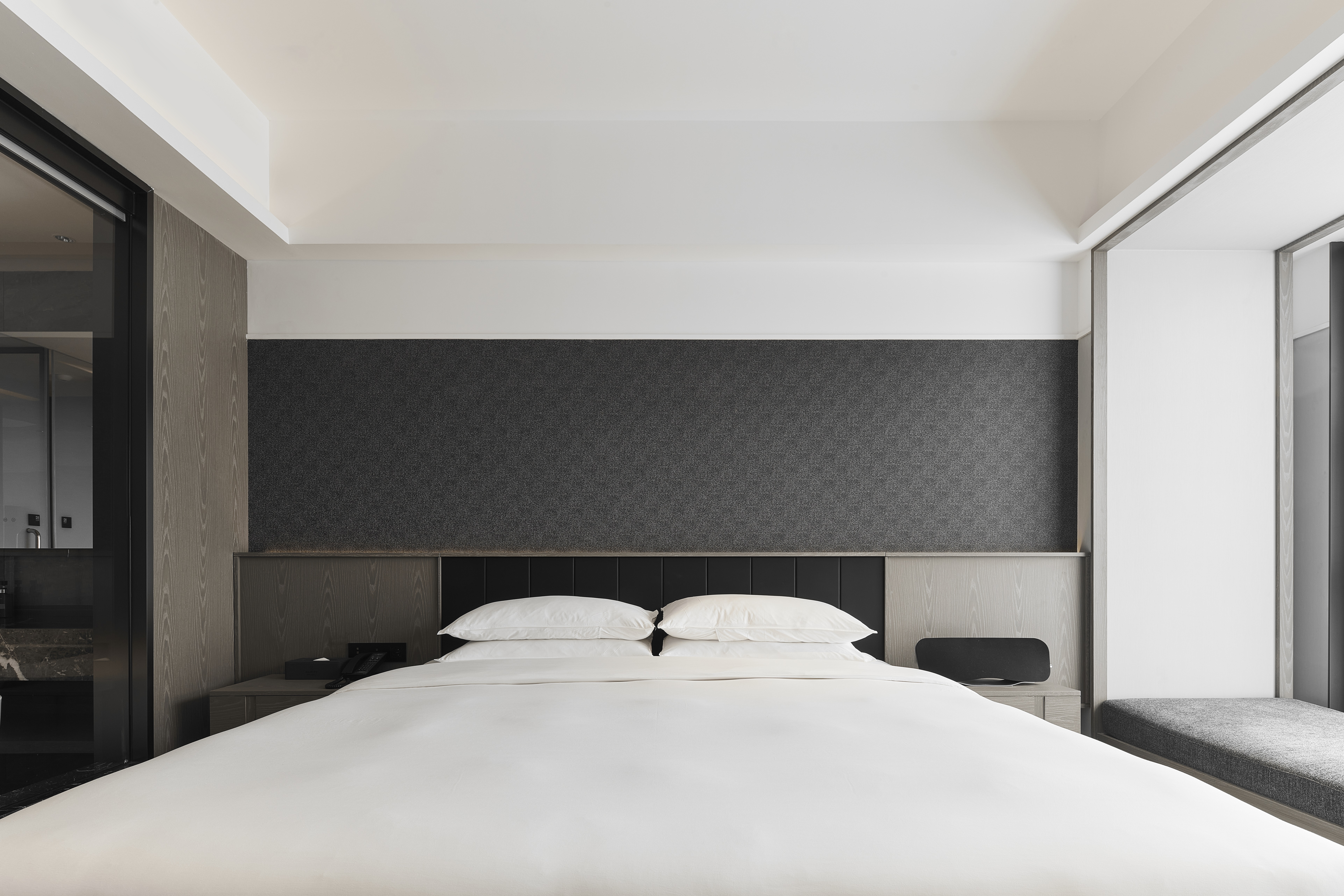 Romantic Superior Smart Room (Double Bed) (Fridge, Bathtub)