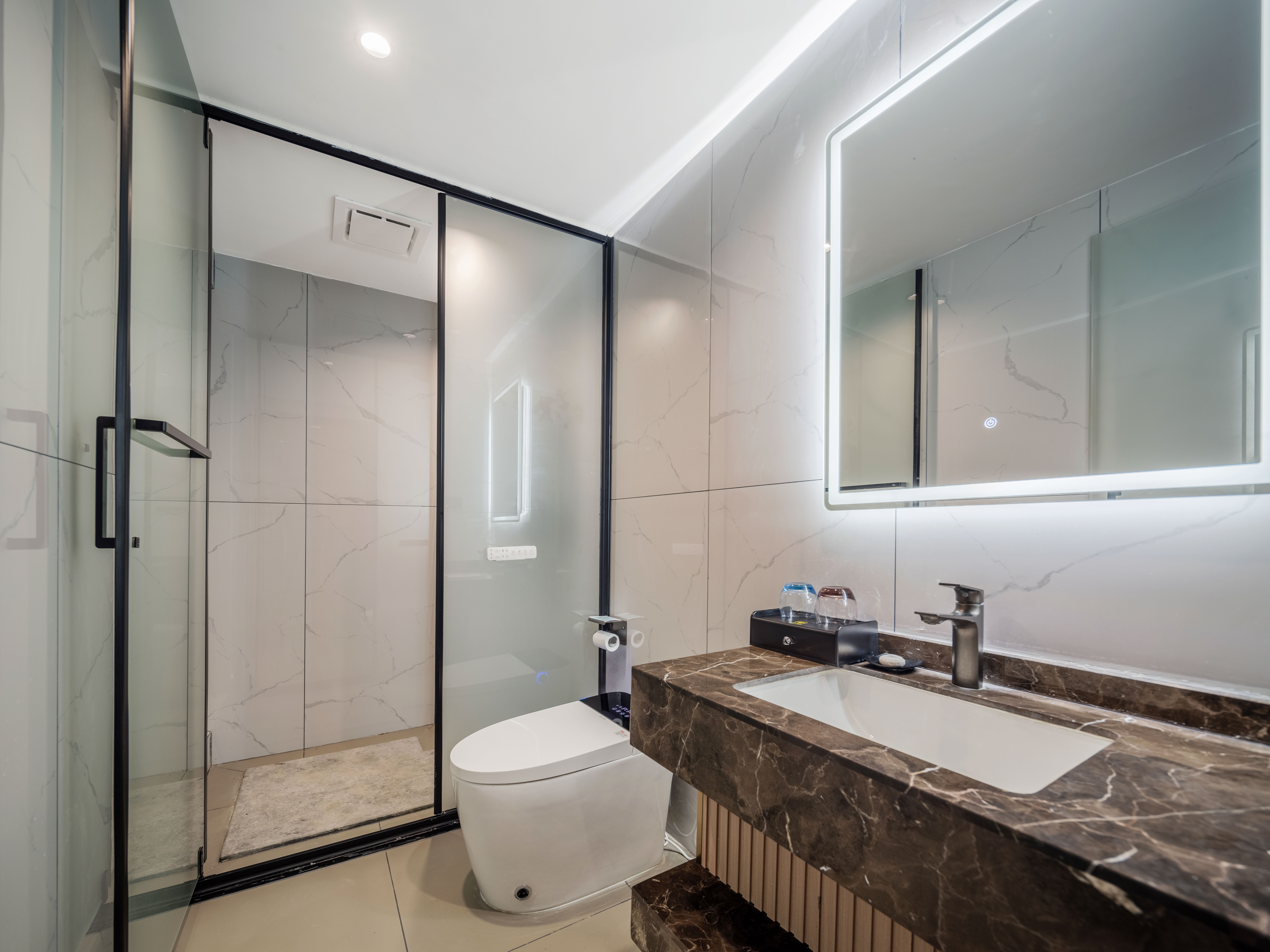 Featured Couples'Smart Room (Double Bed) (Bathtub)