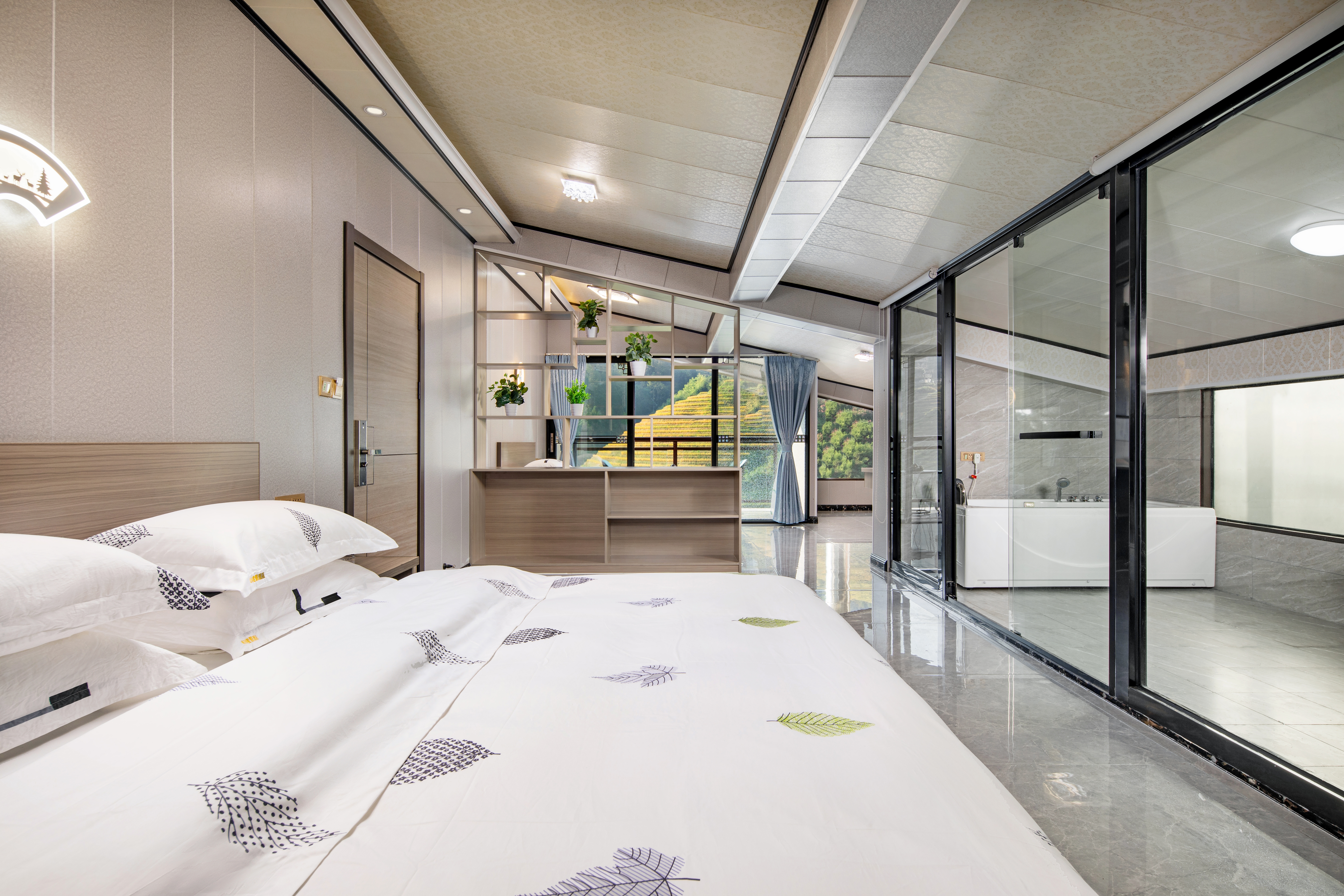 818亲子套房《180度·独立阳台》