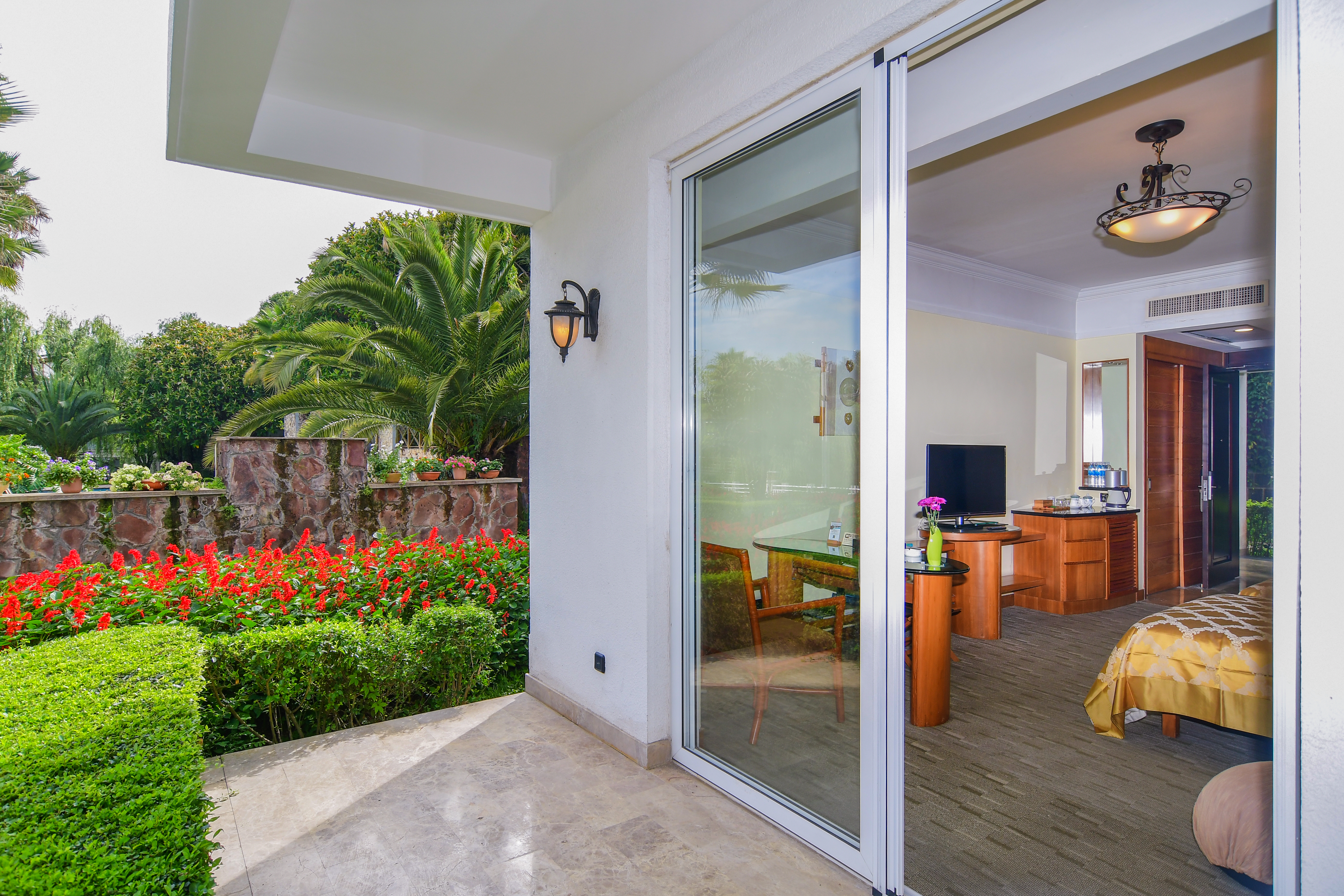 园景标准双床房