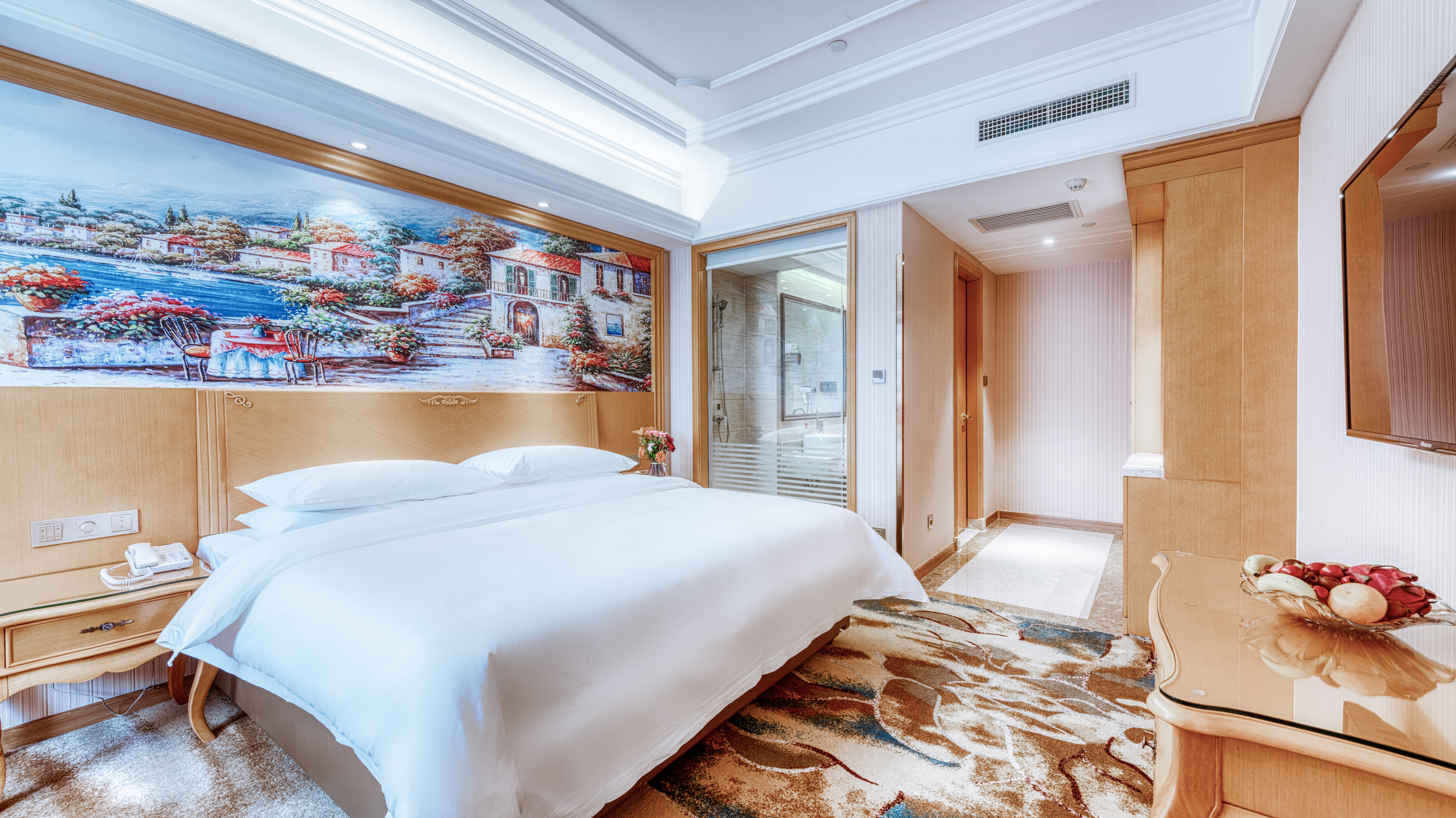 标准大床房（康莱斯床垫+鹅绒枕+暖居舒适）