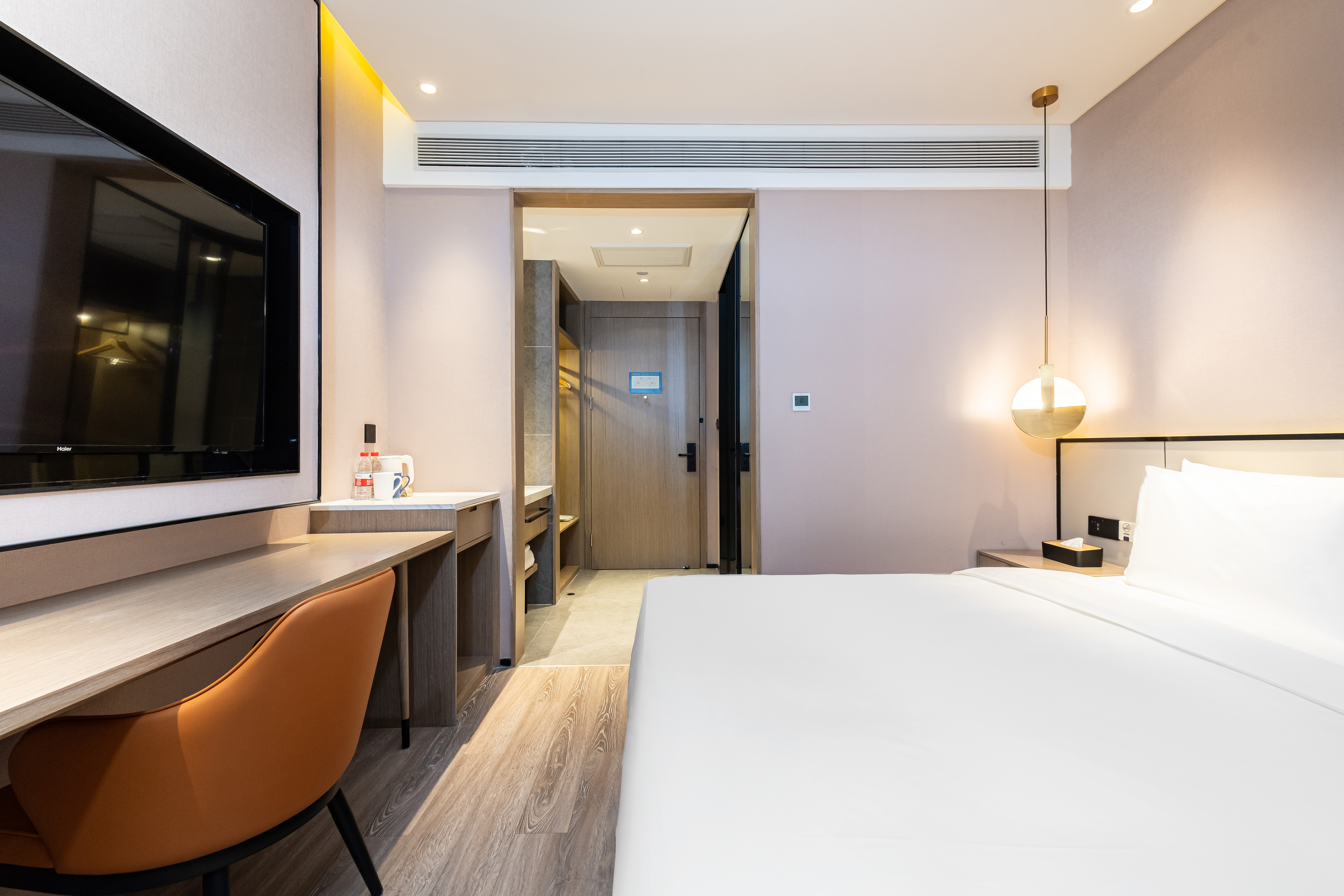 大床房（静谧空间＋电视投屏+新风系统）