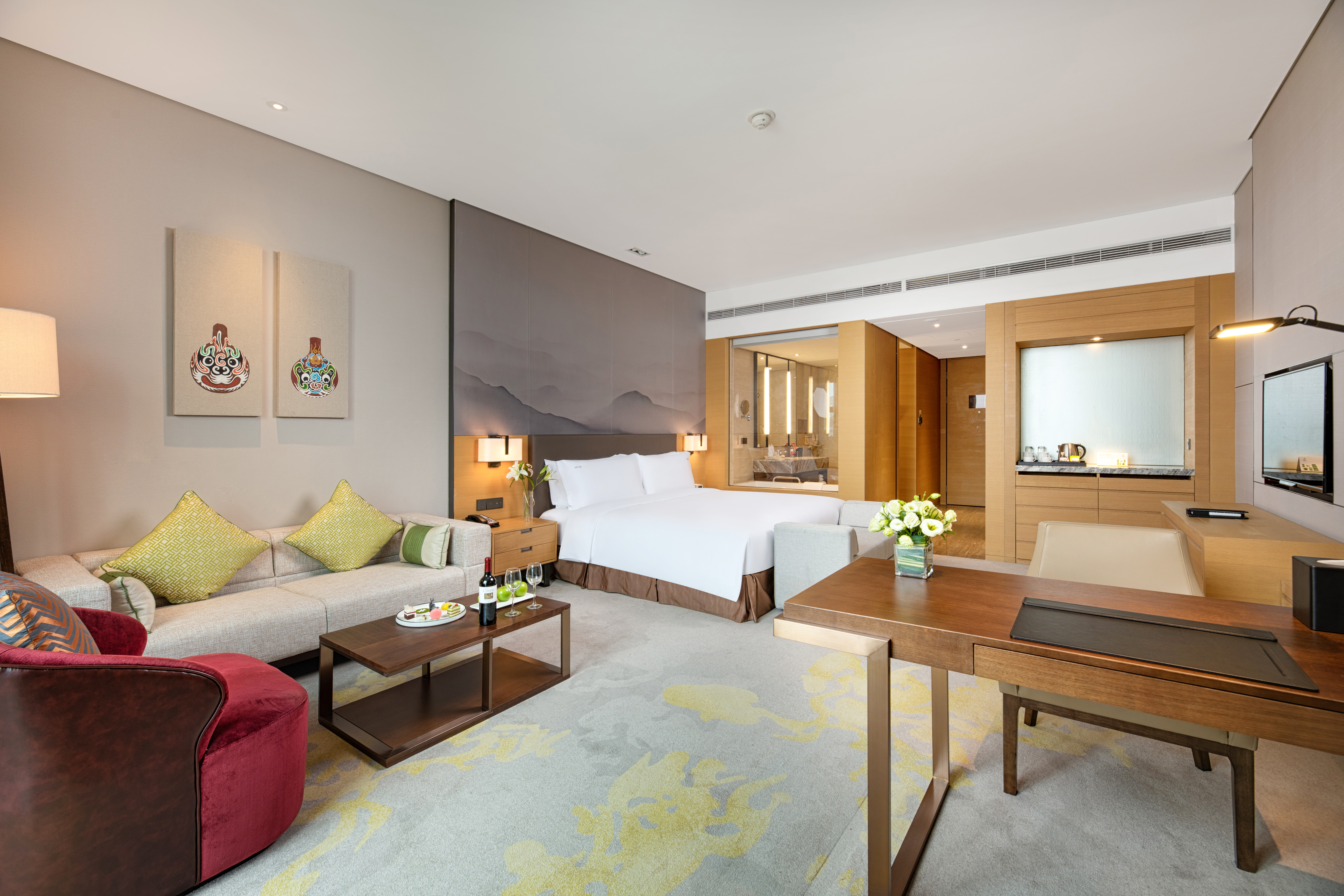 假日豪华大床房