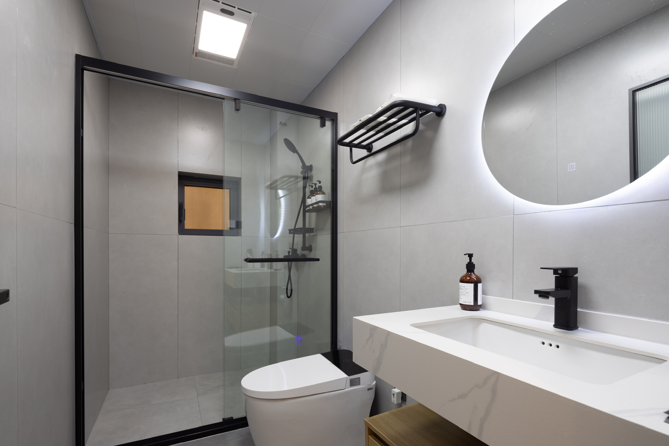 山景家庭房·超大觀景玻璃·百寸投影·零壓床墊