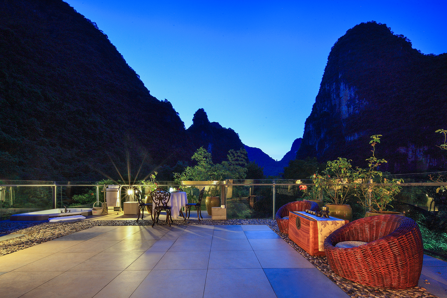 星空露台山景大床房（超大观景露台+观景浴缸）