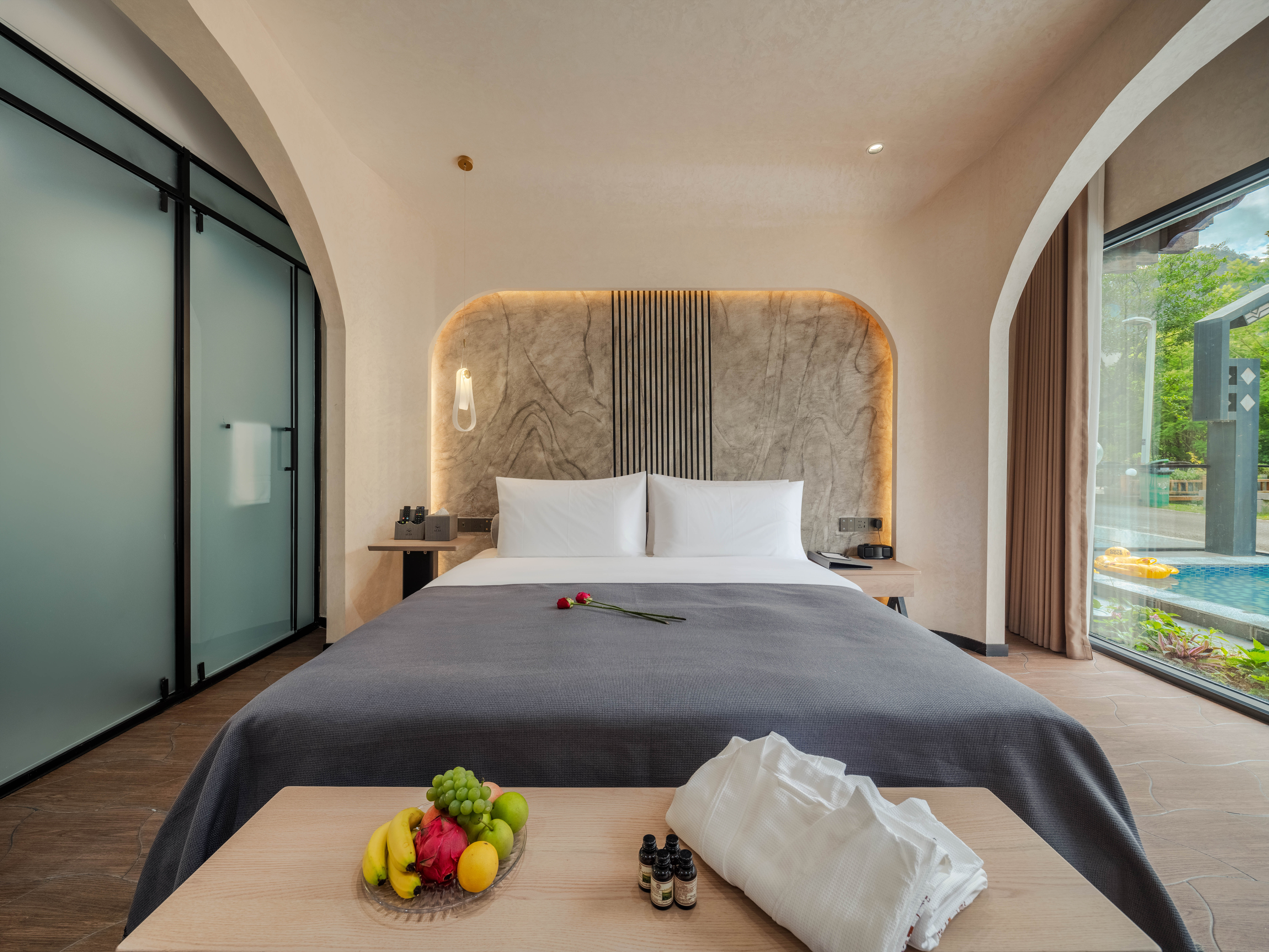 Riverside Scenic Luxury Double Bed Room (Super Large Lcd Tv + Smart Home)