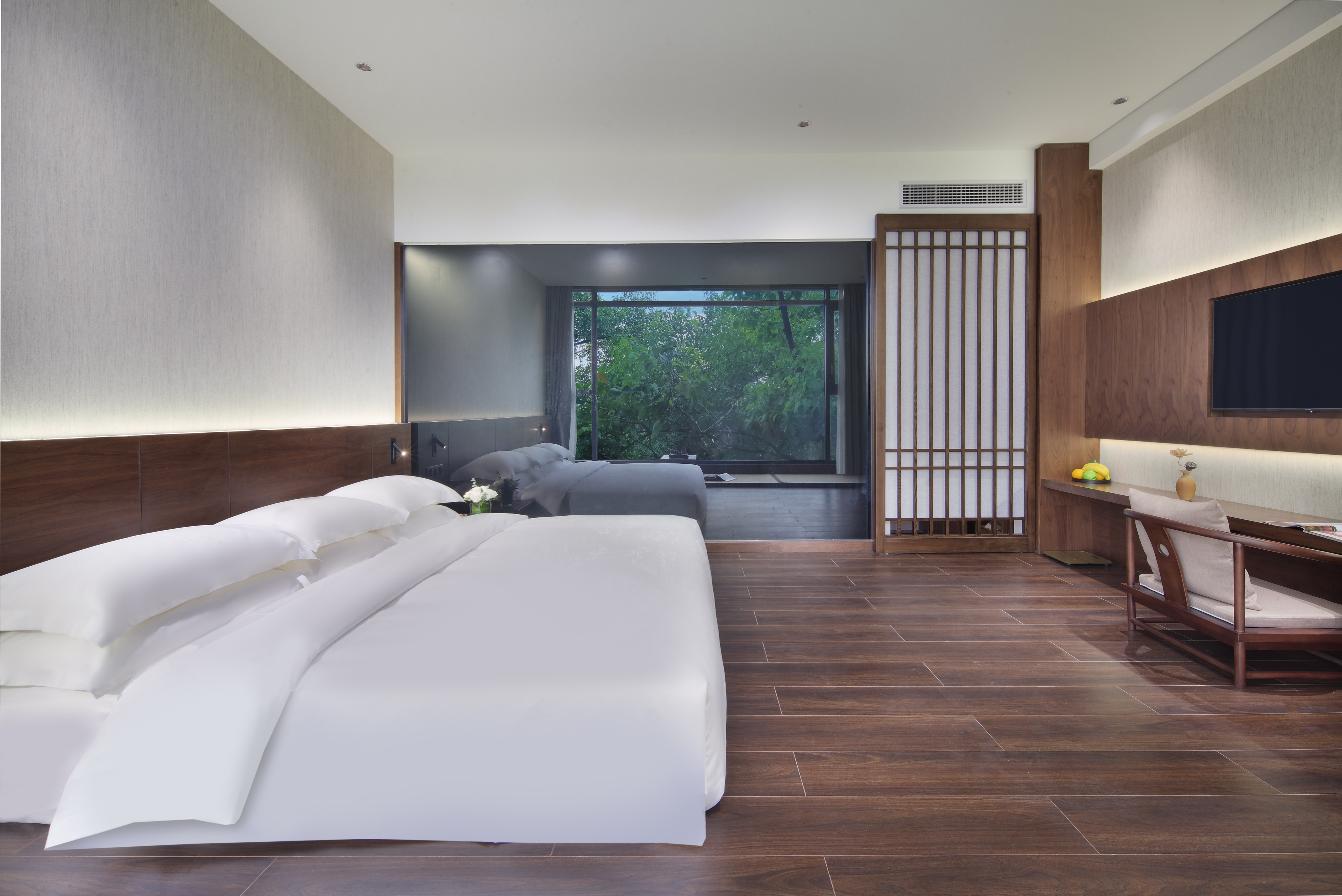 滨江逸境大床房+榻榻米+窗外绿林景观