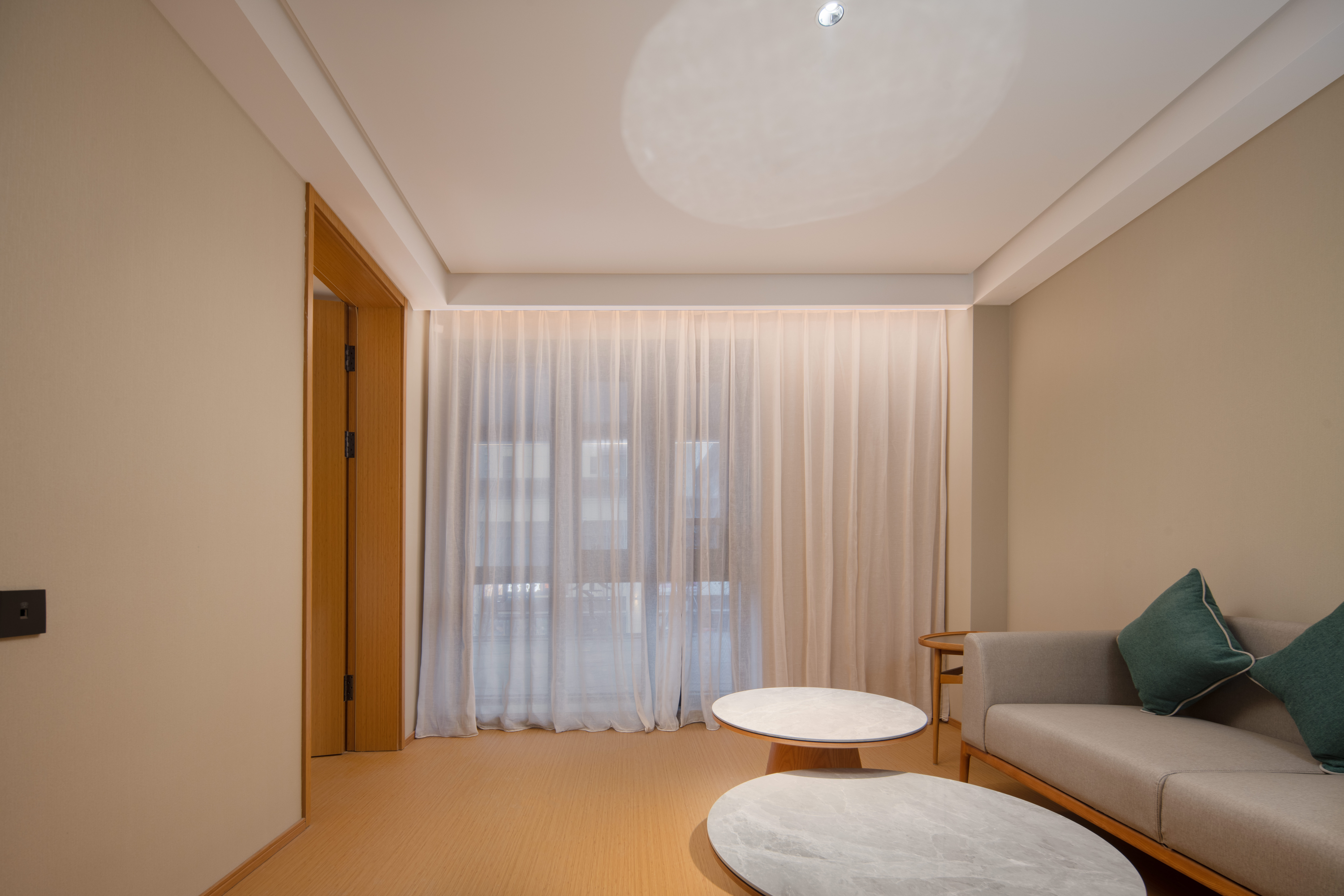 套房【金可儿床垫?65寸电视投屏?小冰箱】