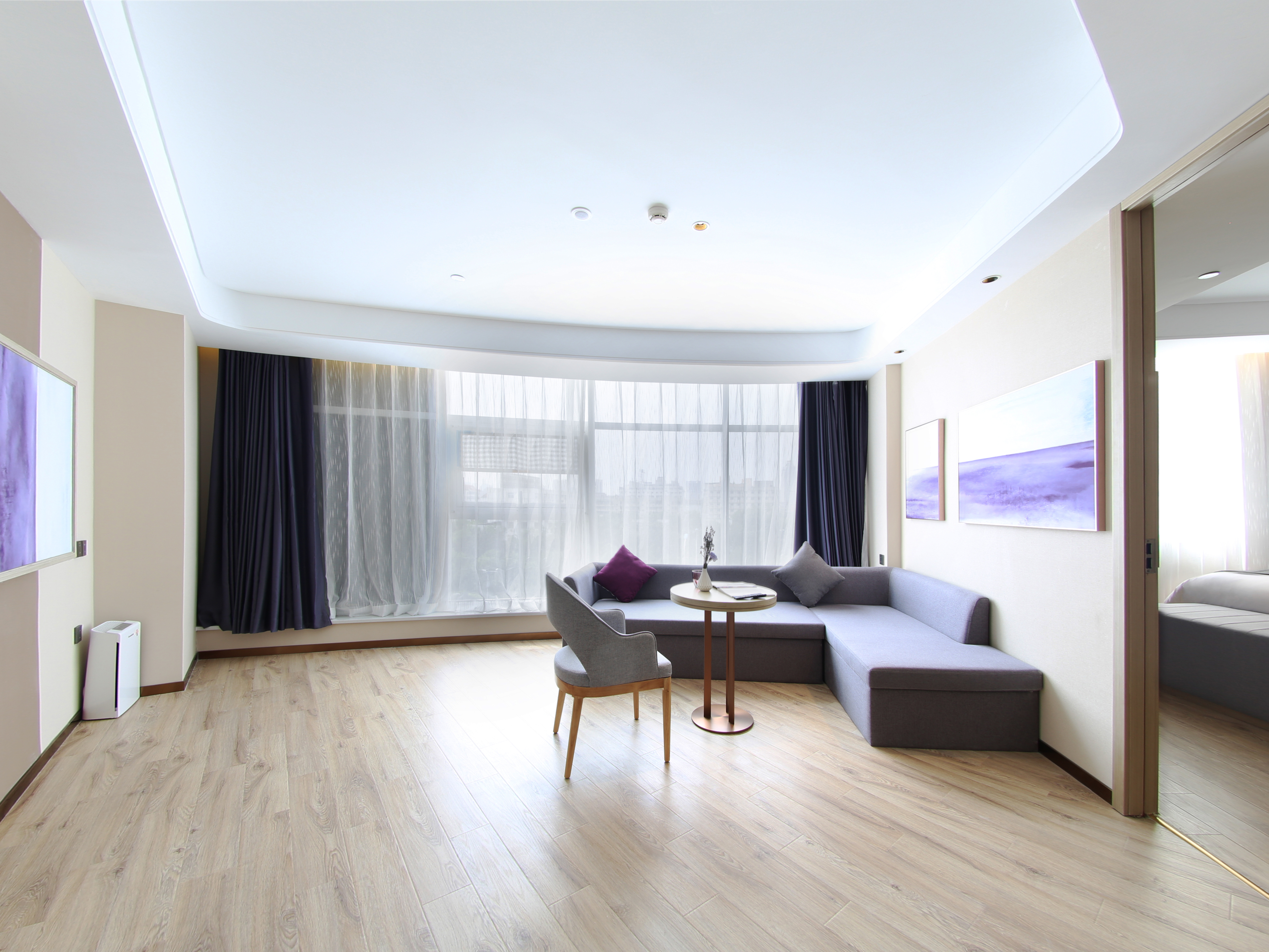 豪华套房（慕斯睡眠床垫+梦洁床品+全屋智控+电视投屏）