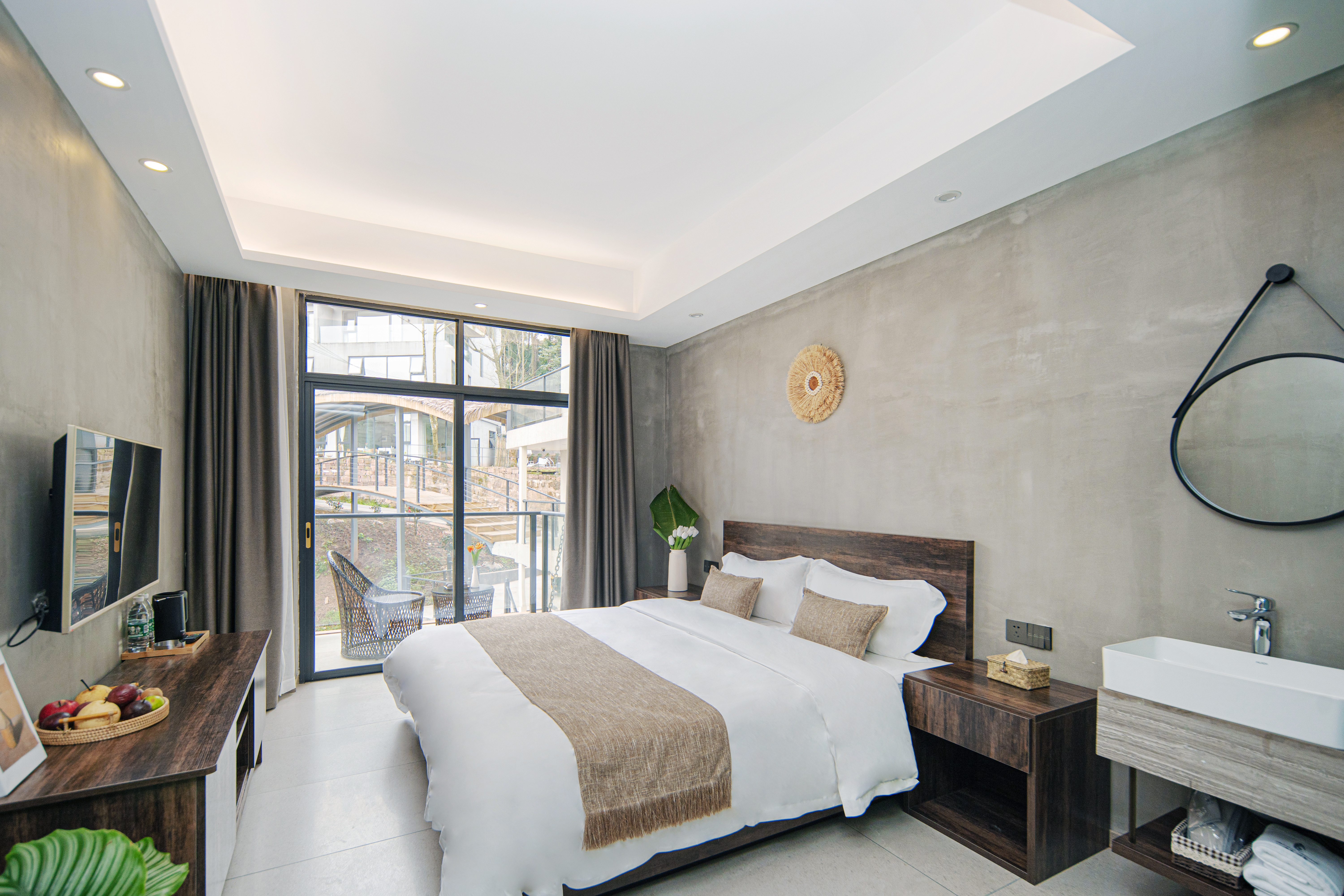 Cloud Hidden Garden-View Double Bed Room