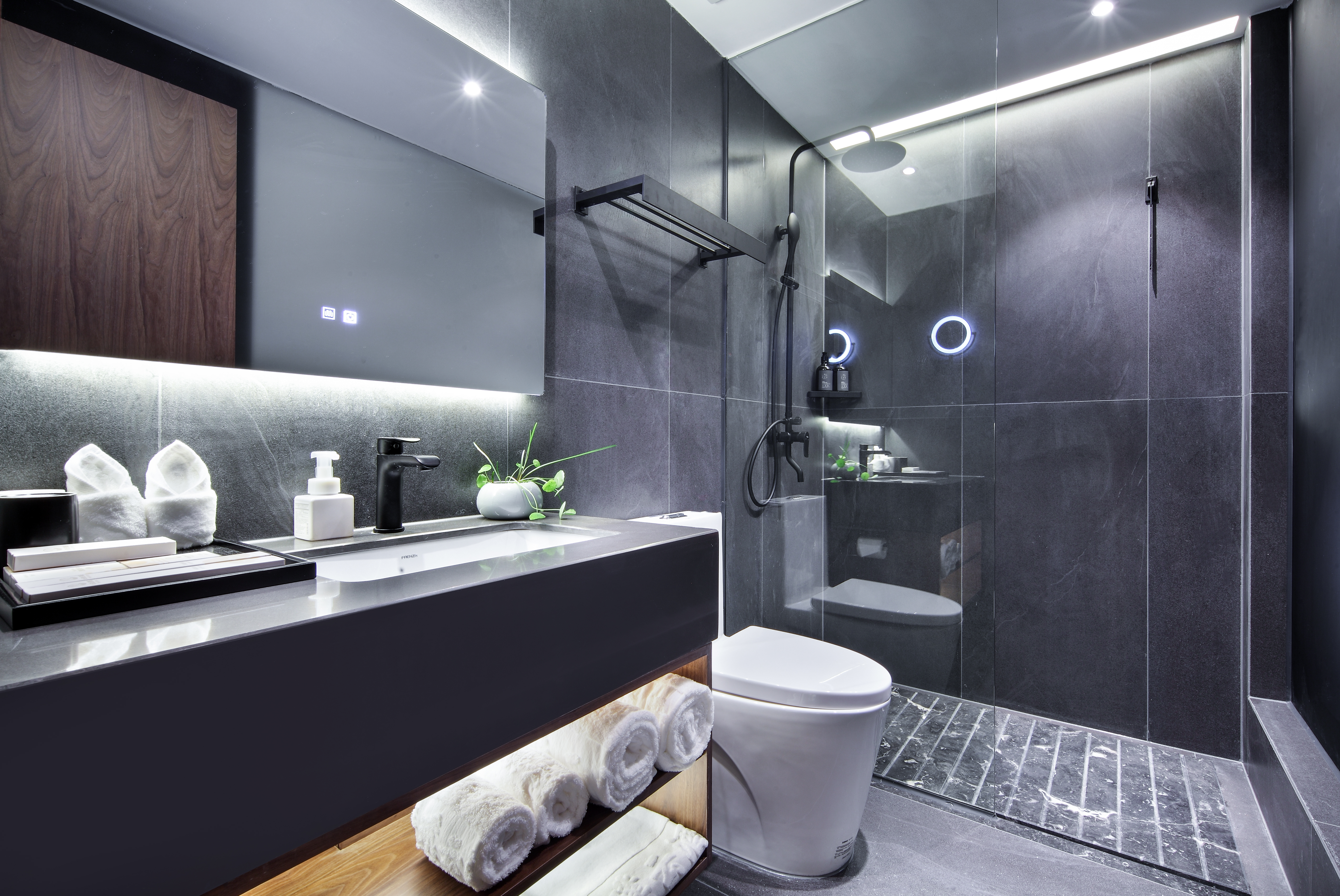 漓江山水大床房+超大山水画框+榻榻米观日出+夜景