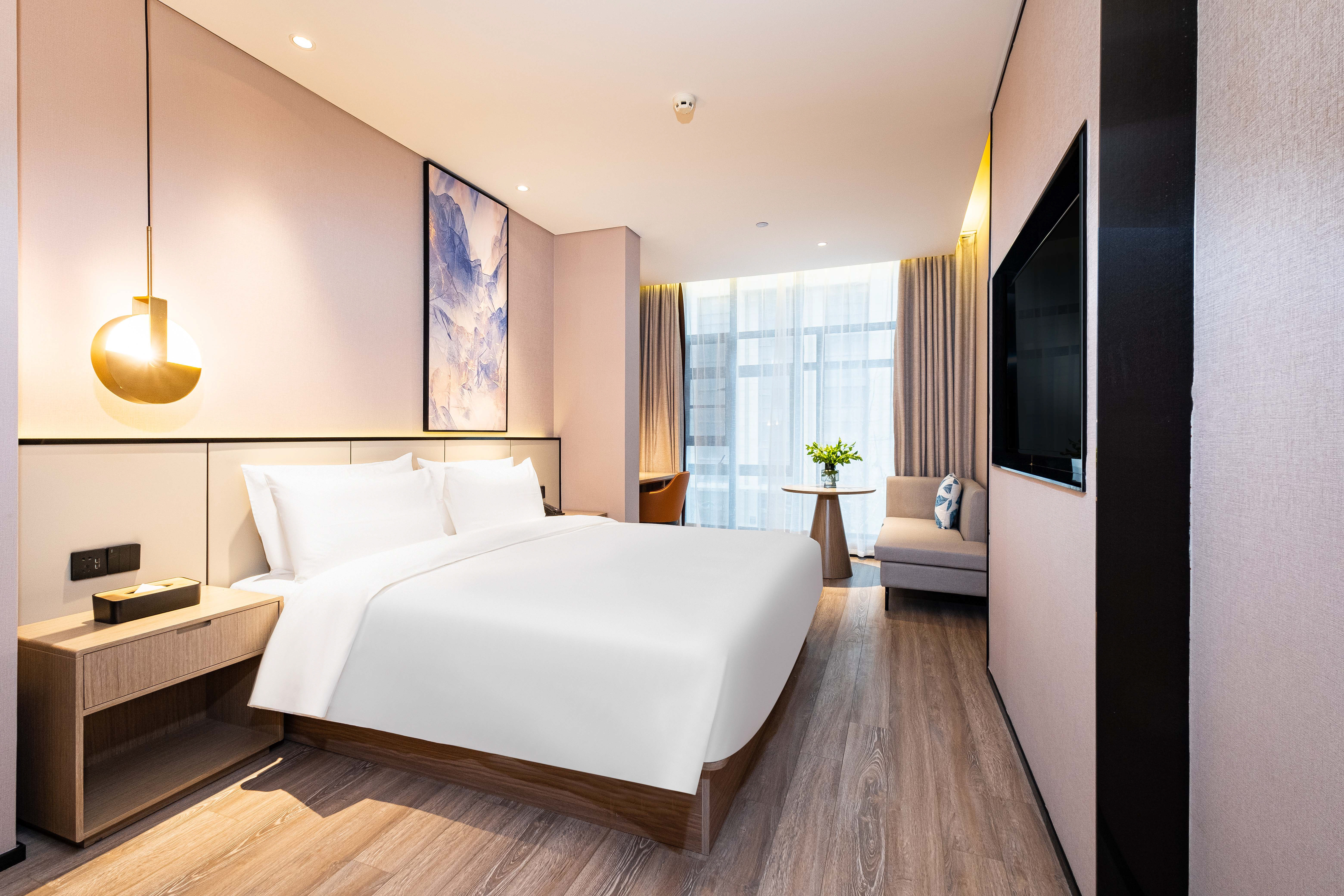 高级大床房（电视投屏+亲肤床品+喜临门床垫）