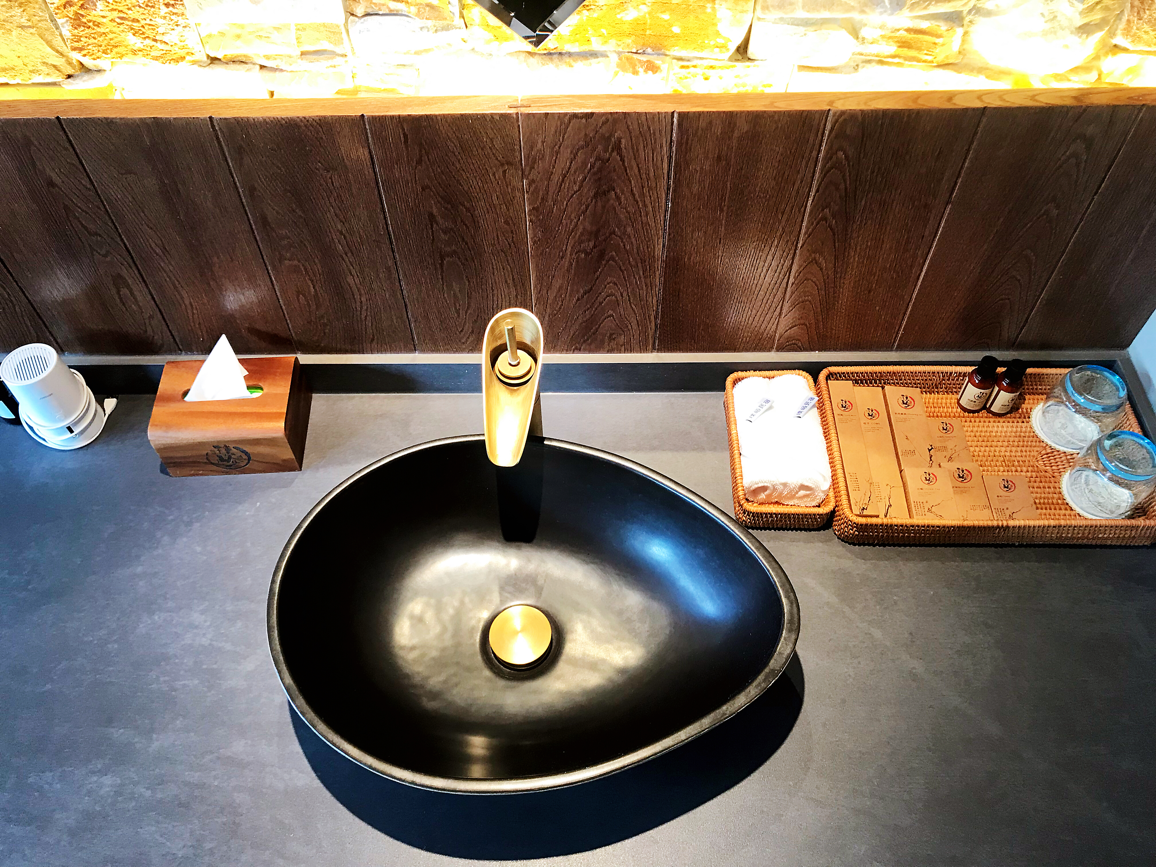 （无尽夏）情侣大床房.院景+浴缸