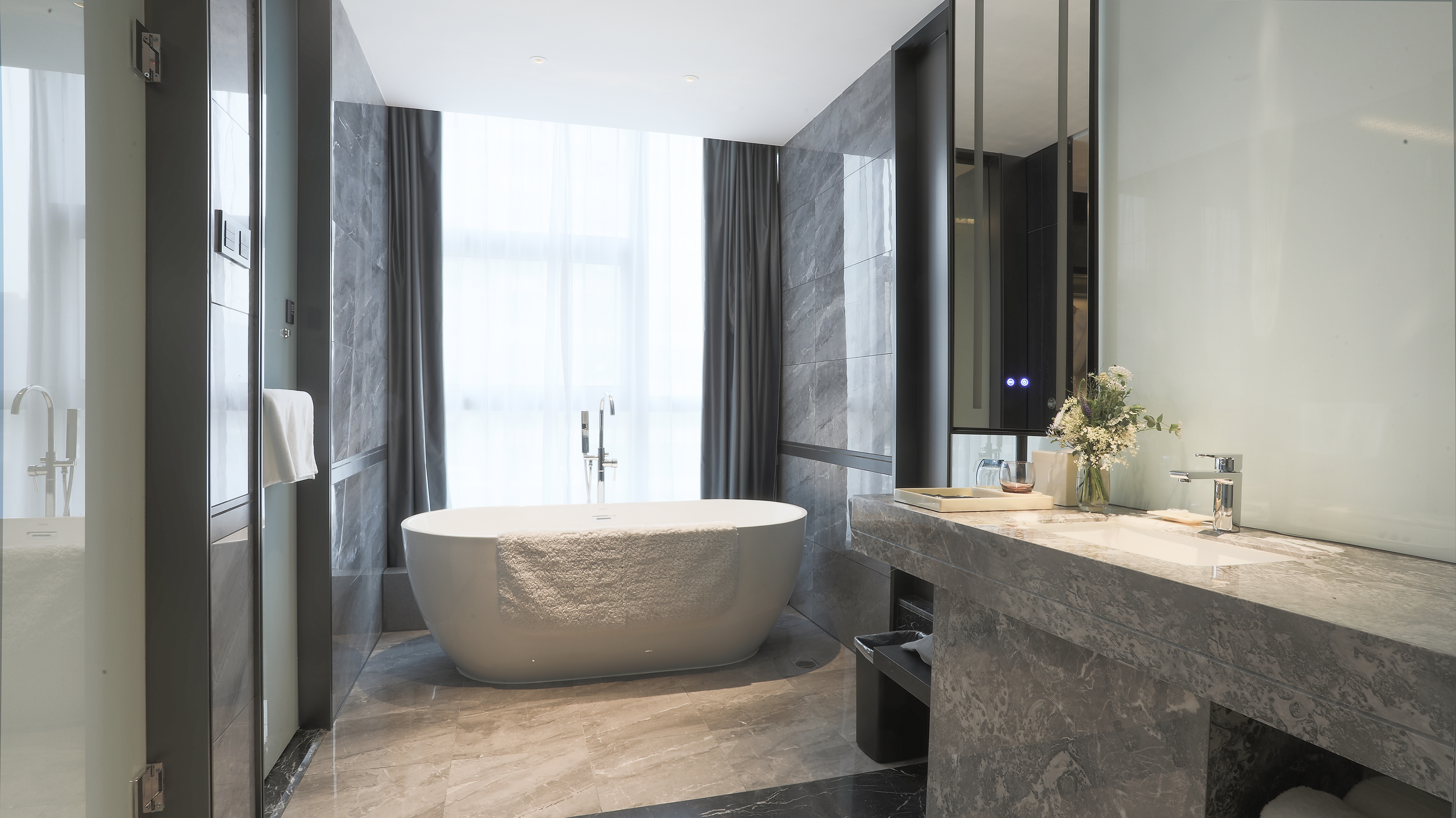 Party-Perfect Queen Bed Suite (Business Lounge + Party Table + Multipurpose Space + Bluetooth Speaker + Smart Toilet)