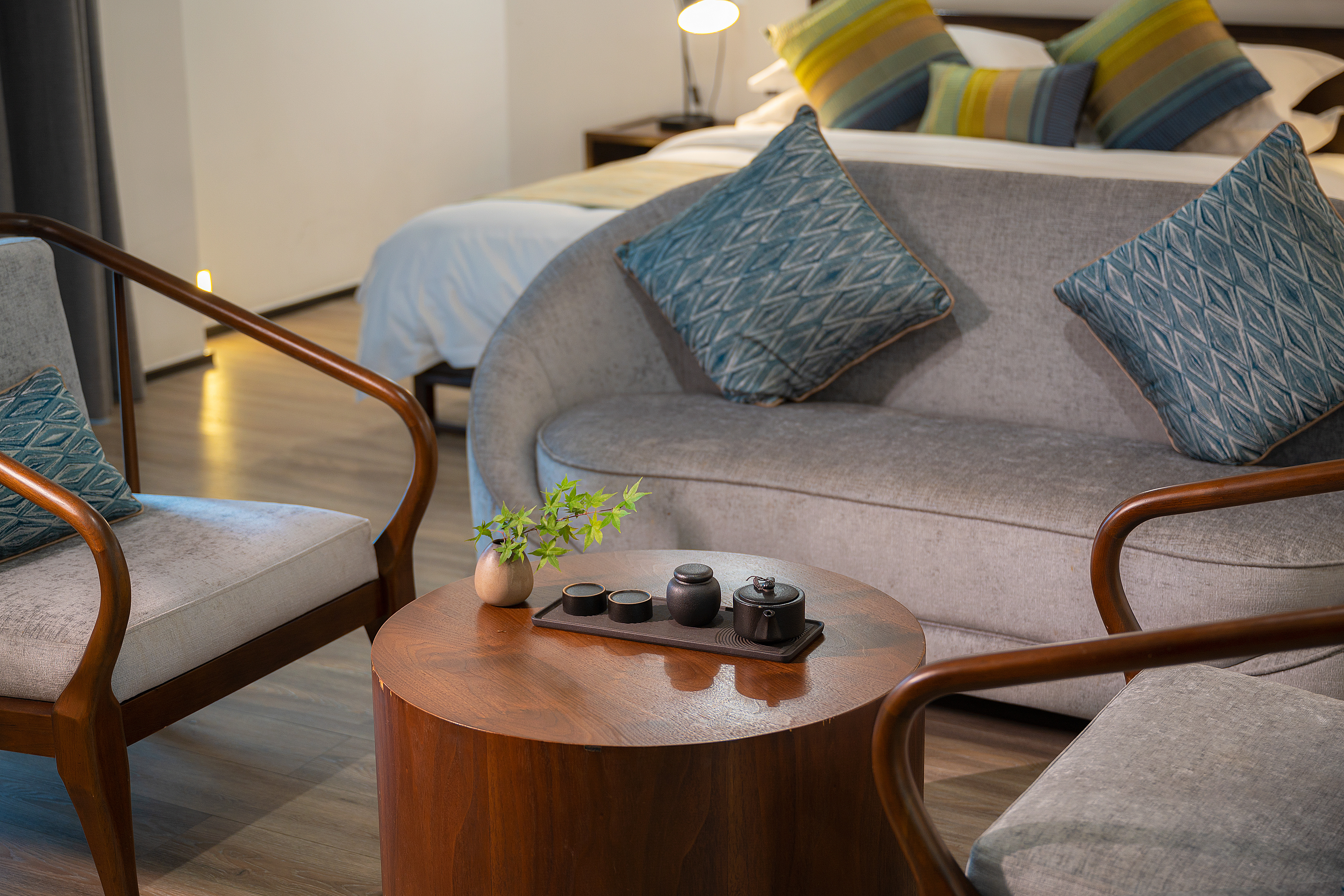 Childlike 180 ° Mountain-View Balcony Family Room