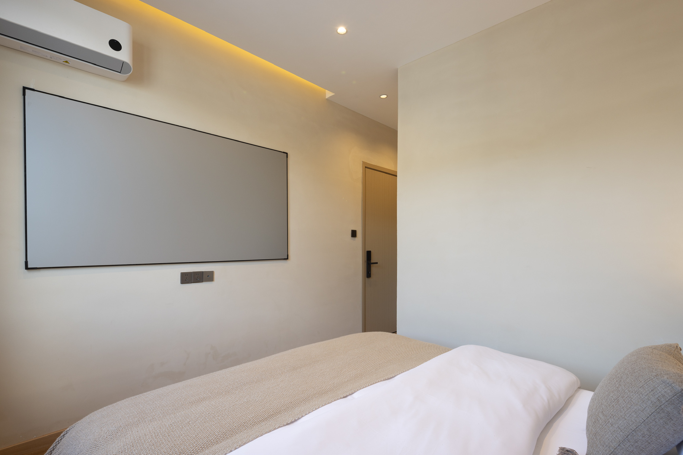 新雨後·精緻大床房·巨幕投影·智能馬桶·乾濕分離