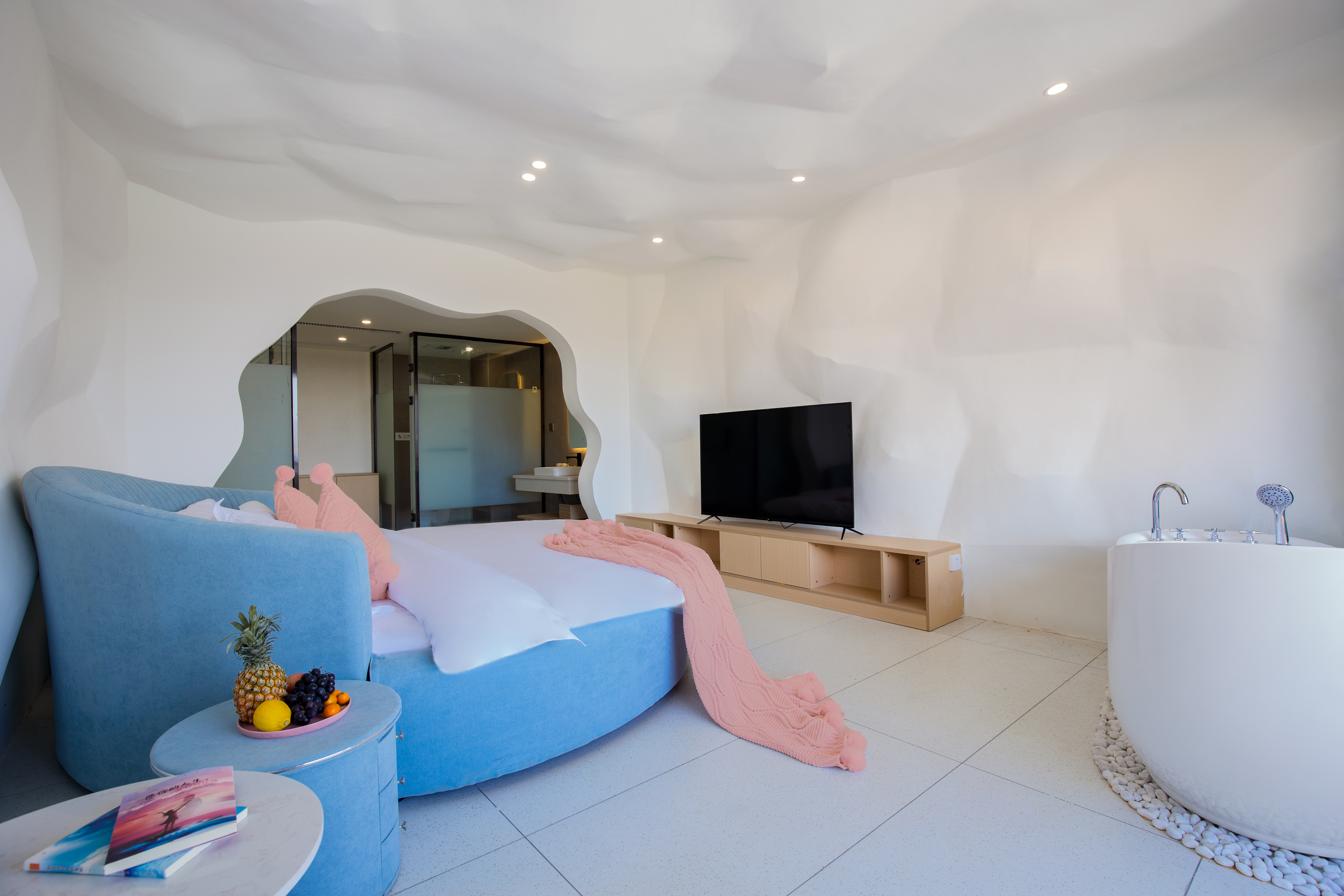 Santorini Lake View Round Bed Room(island Style Courtyard)