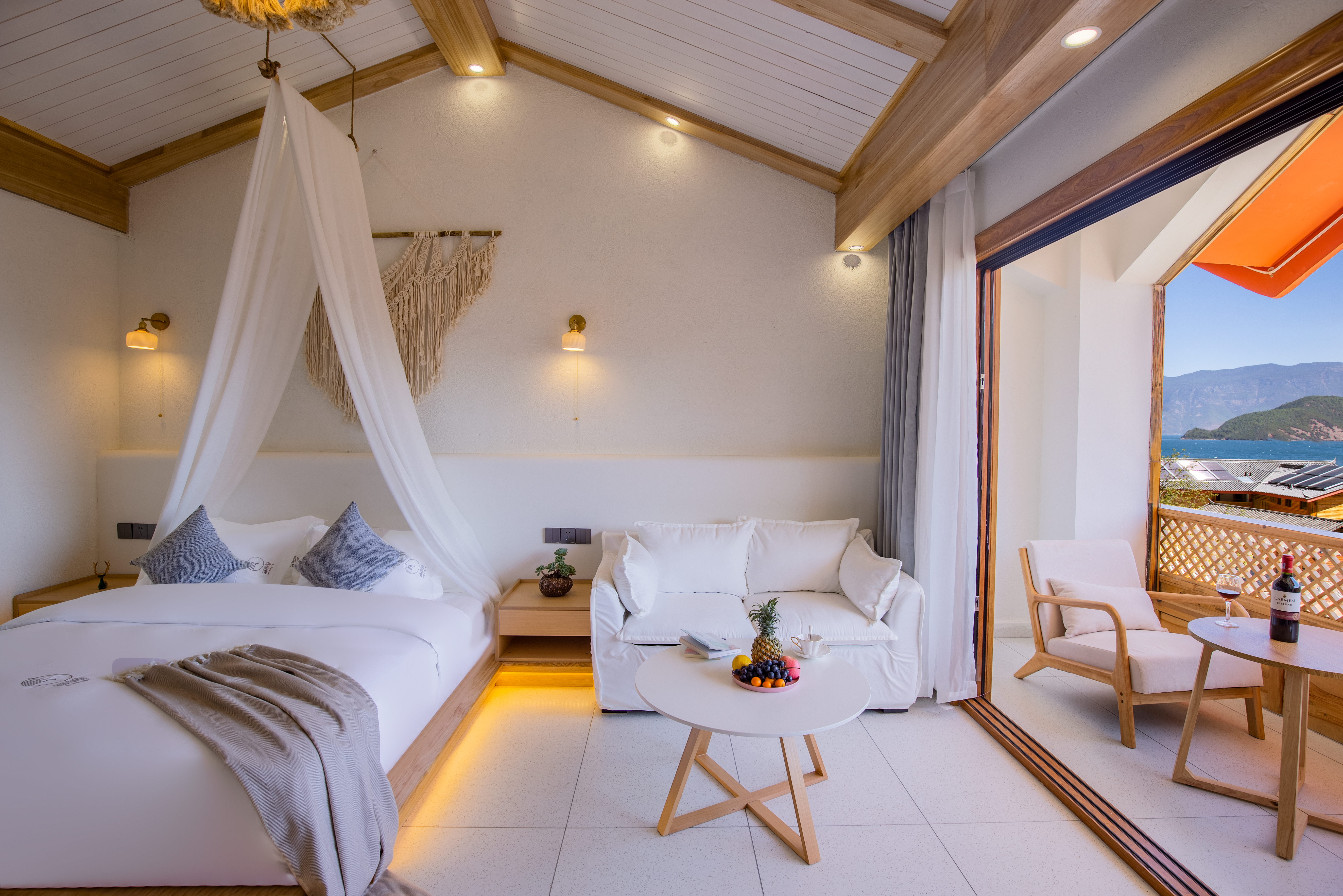 Guxin Lake view Double room(island style courtyard)