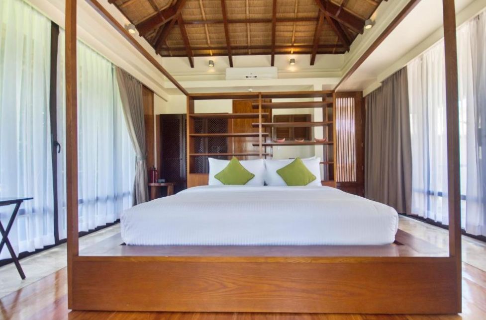 四卧豪华别墅 - 海滨