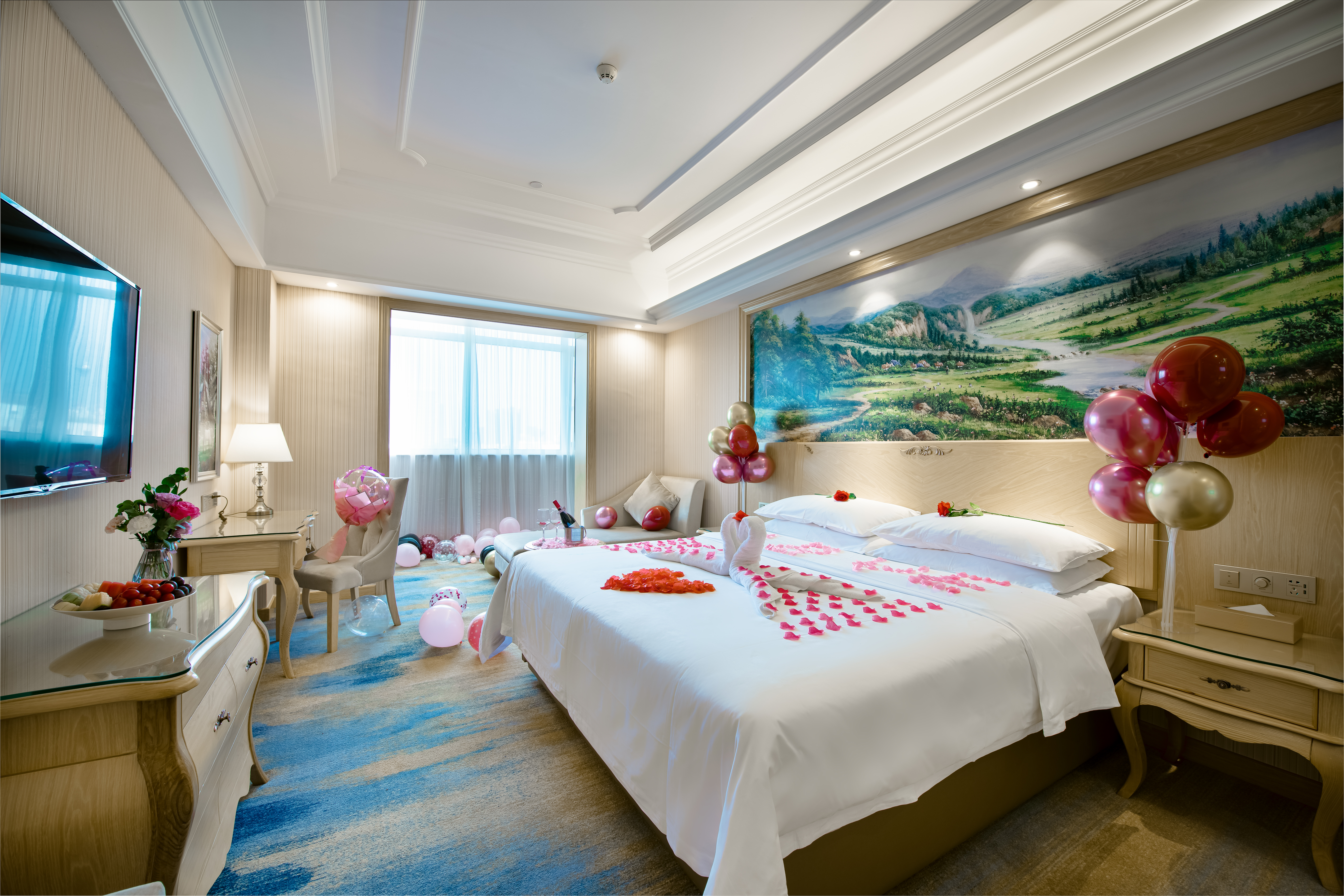 情侣主题房（康莱斯床垫+鹅绒枕）