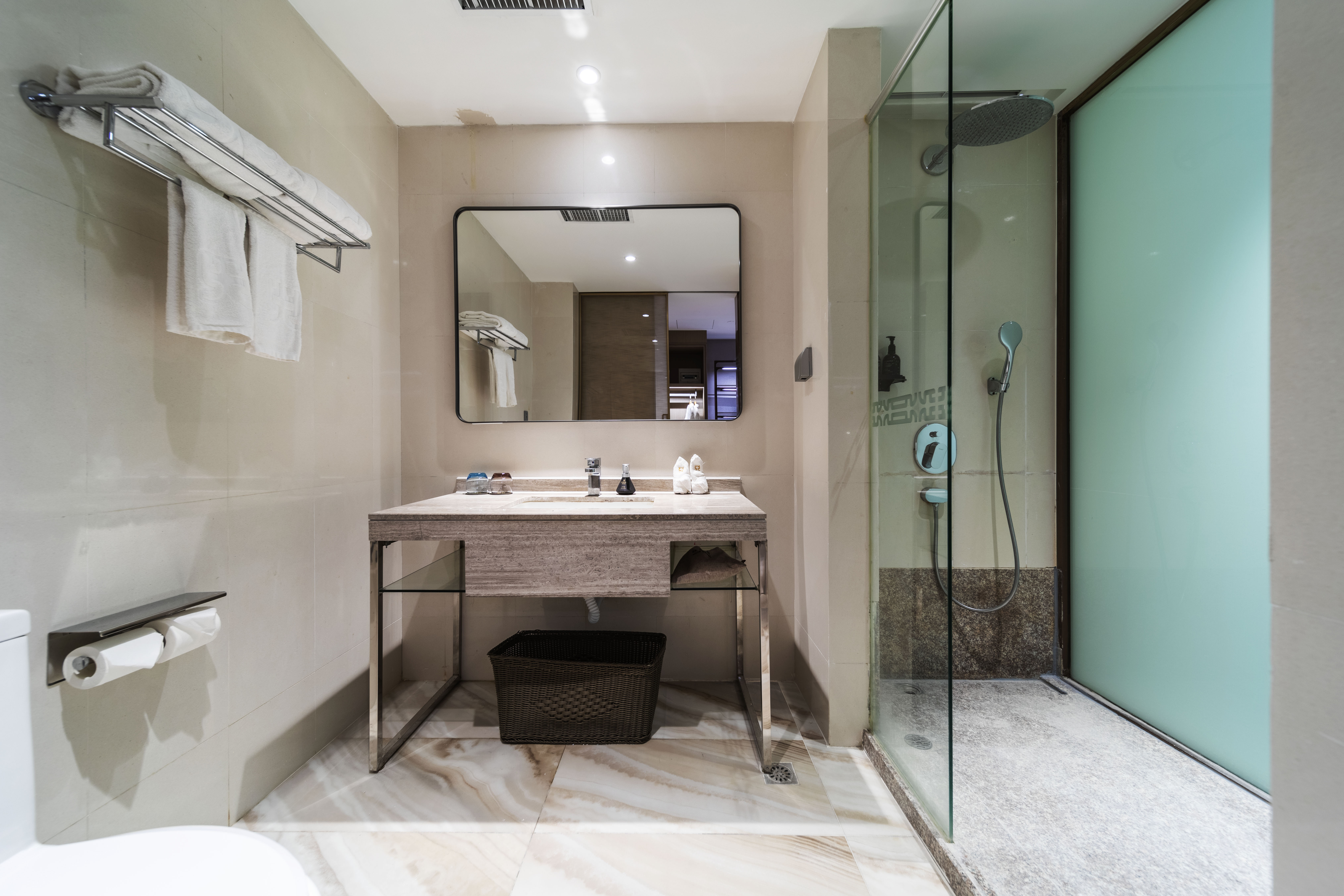 豪华低敏大床房（斯林百兰床垫）