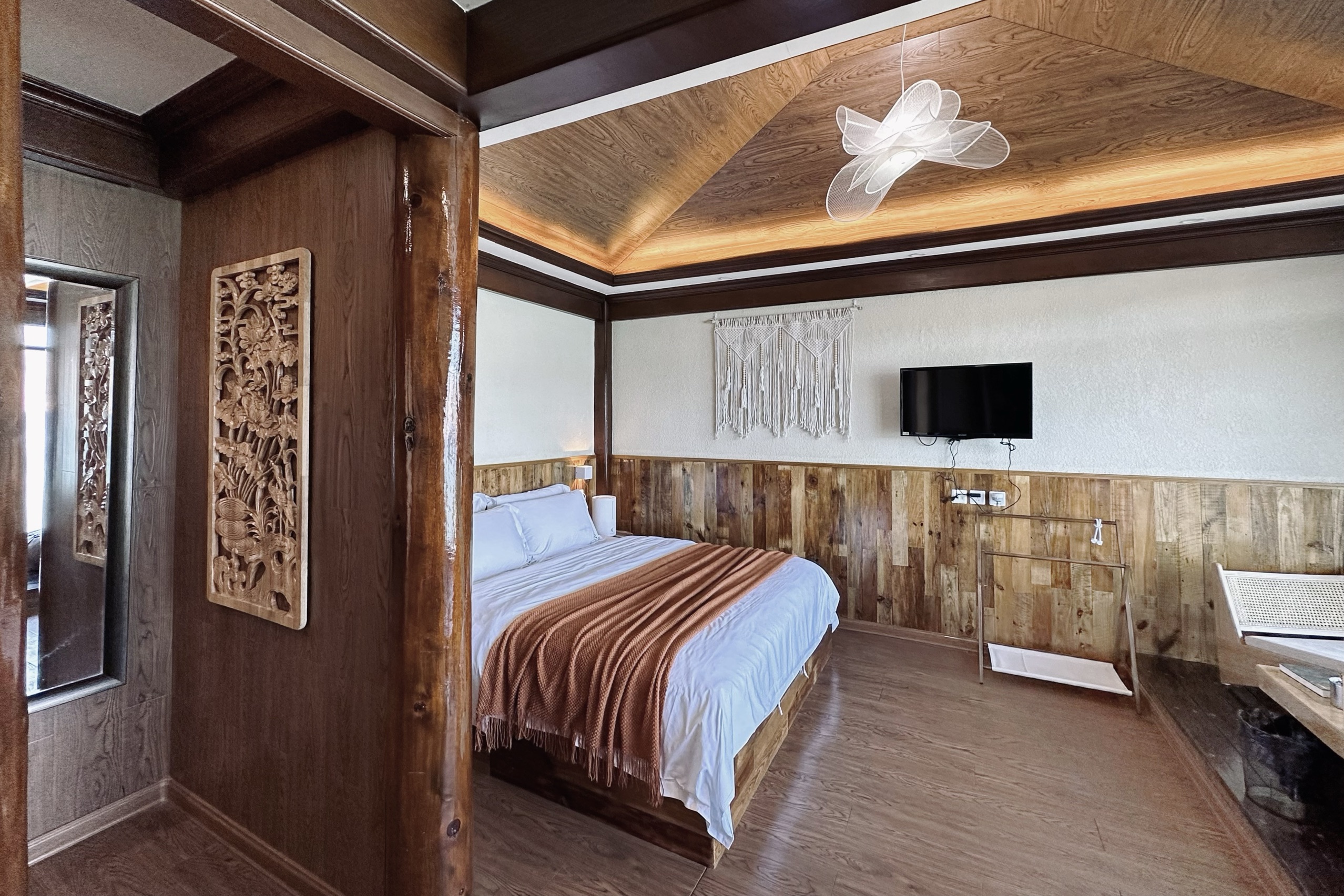 Elegant Suite - Lake-View