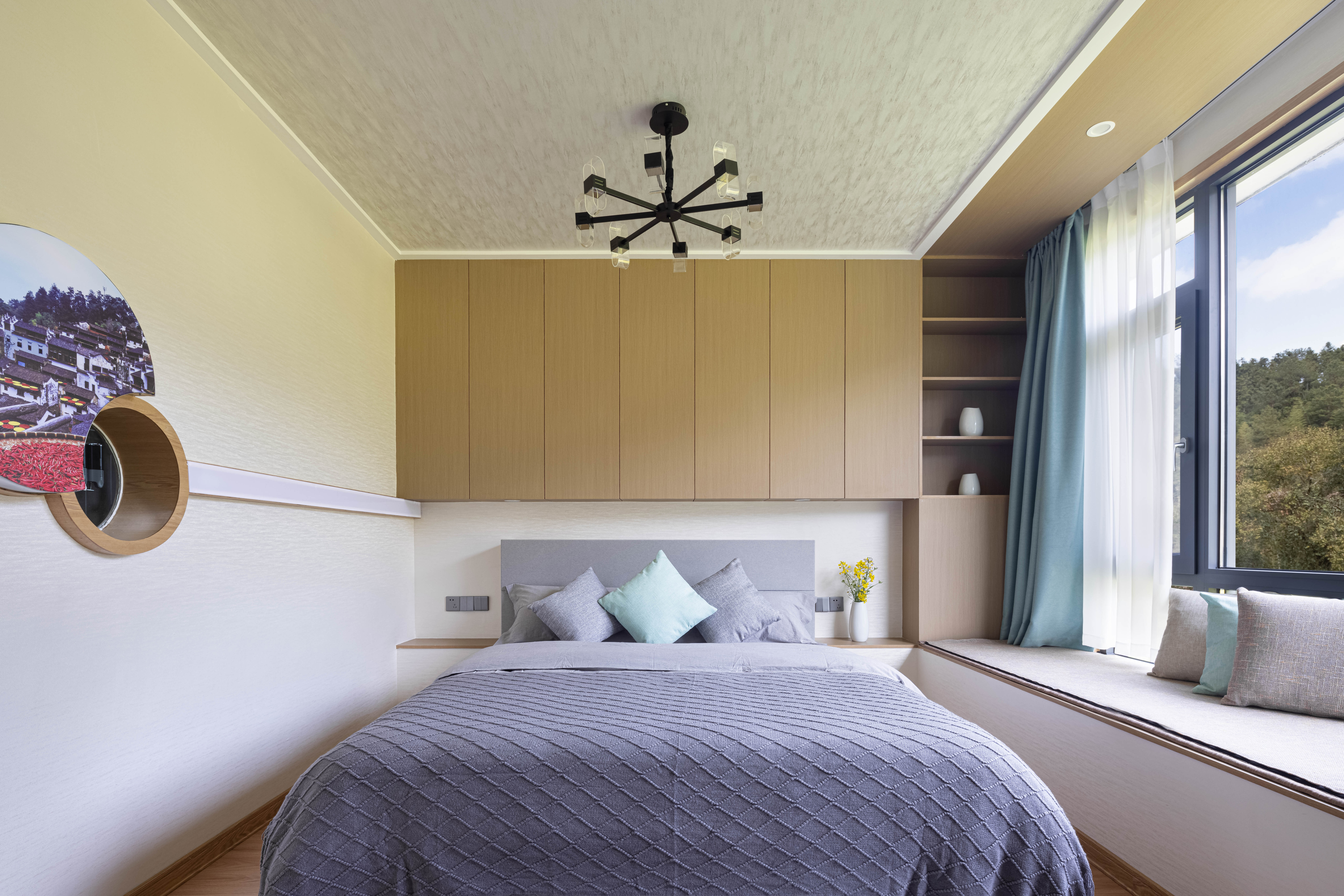 Chen Xi Scenic Double Bed Room With Smart Toilet, Central Air Conditioning, And View Of Canola Flowers From Bed