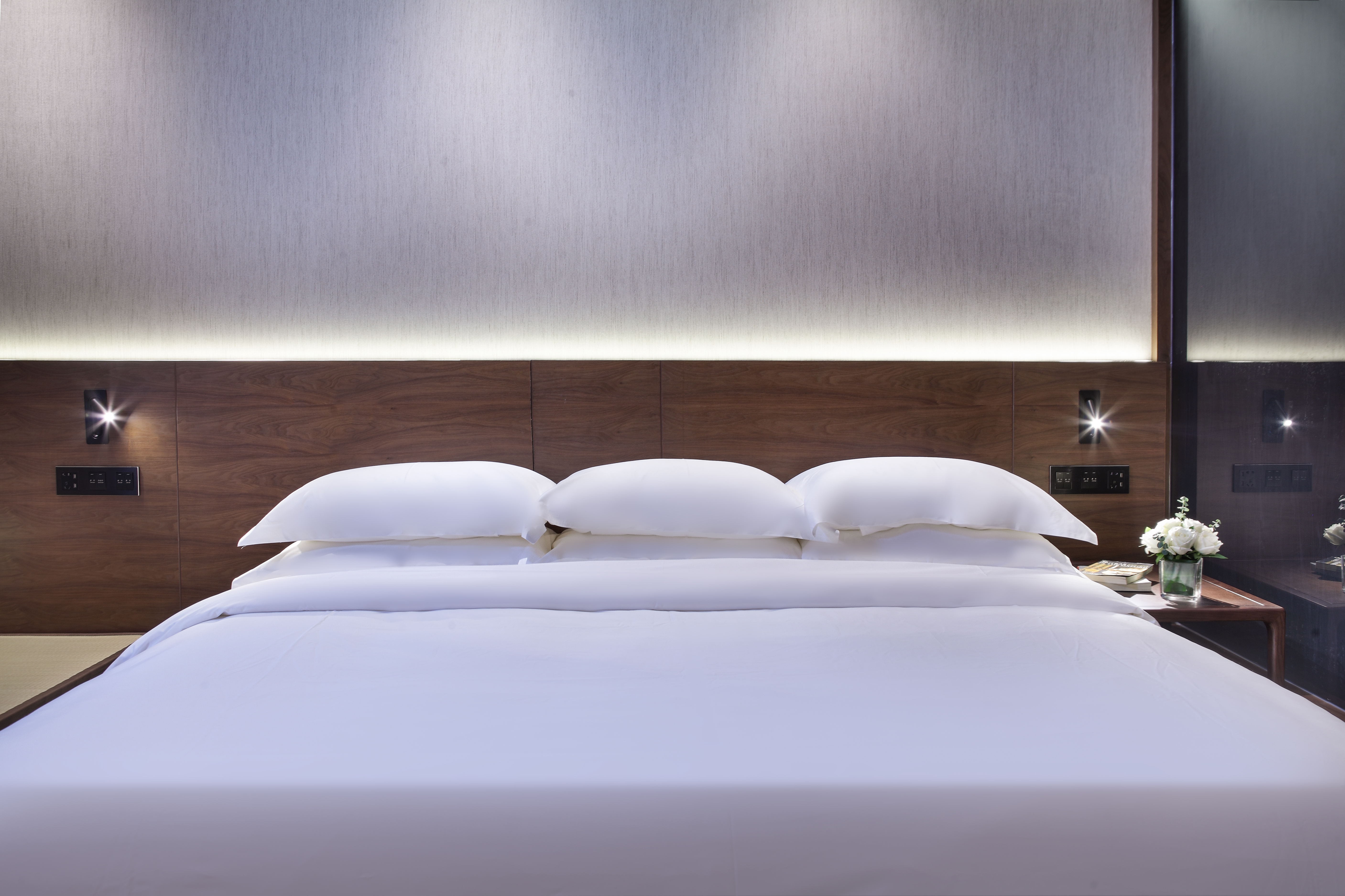 滨江逸境大床房+榻榻米+窗外绿林景观