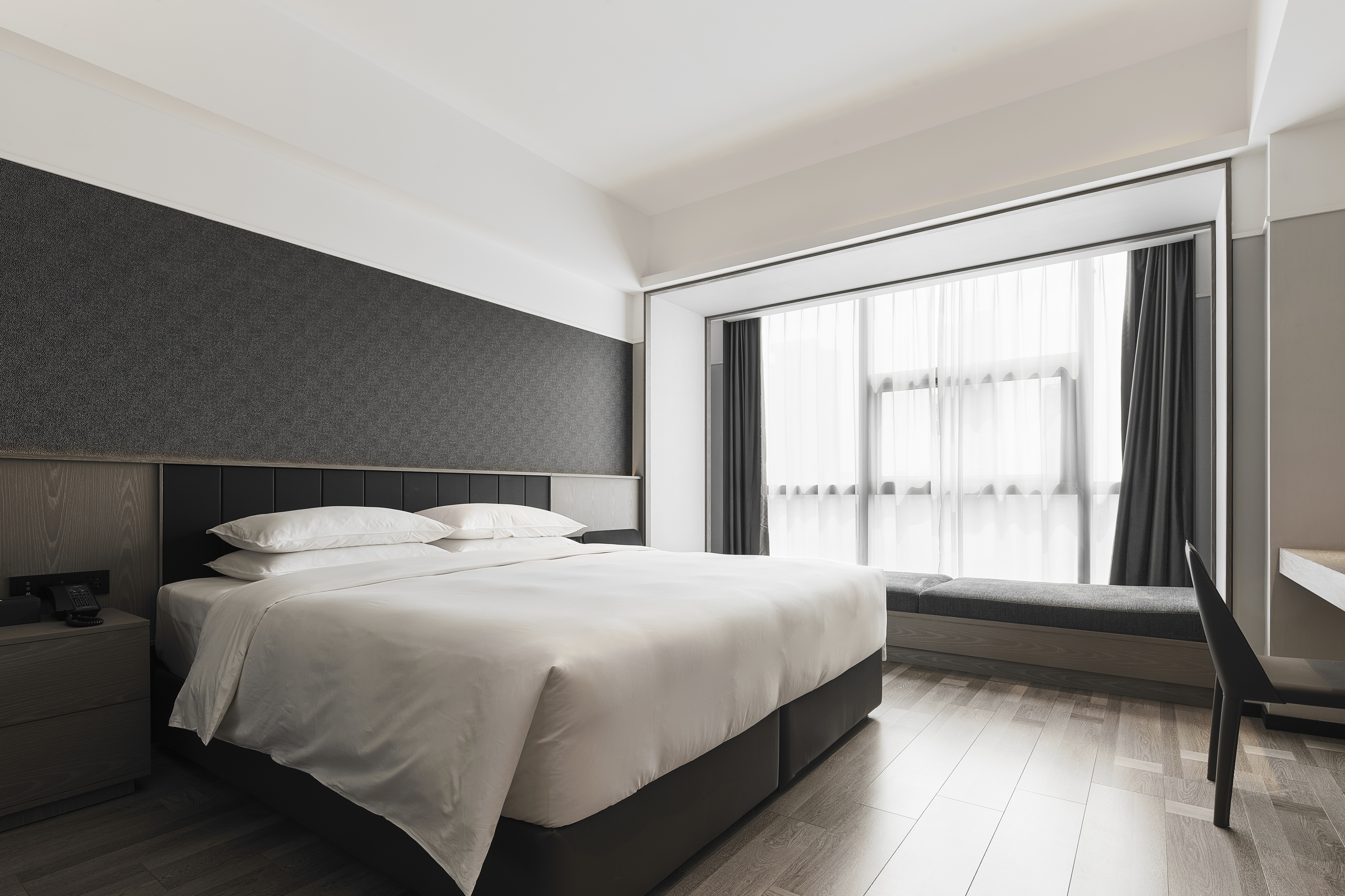 Romantic Superior Smart Room (Double Bed) (Fridge, Bathtub)