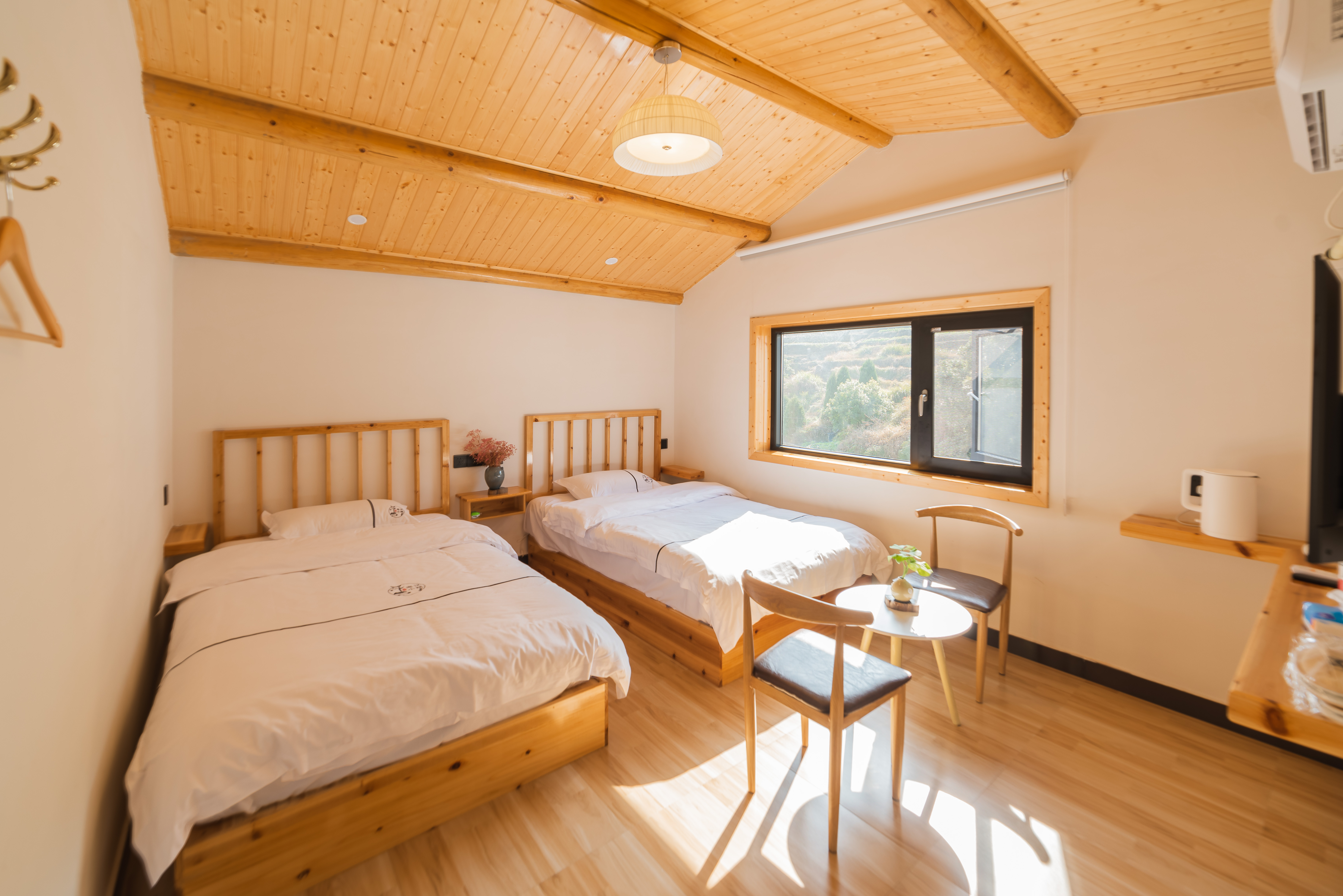 Happy Residence Standard Room