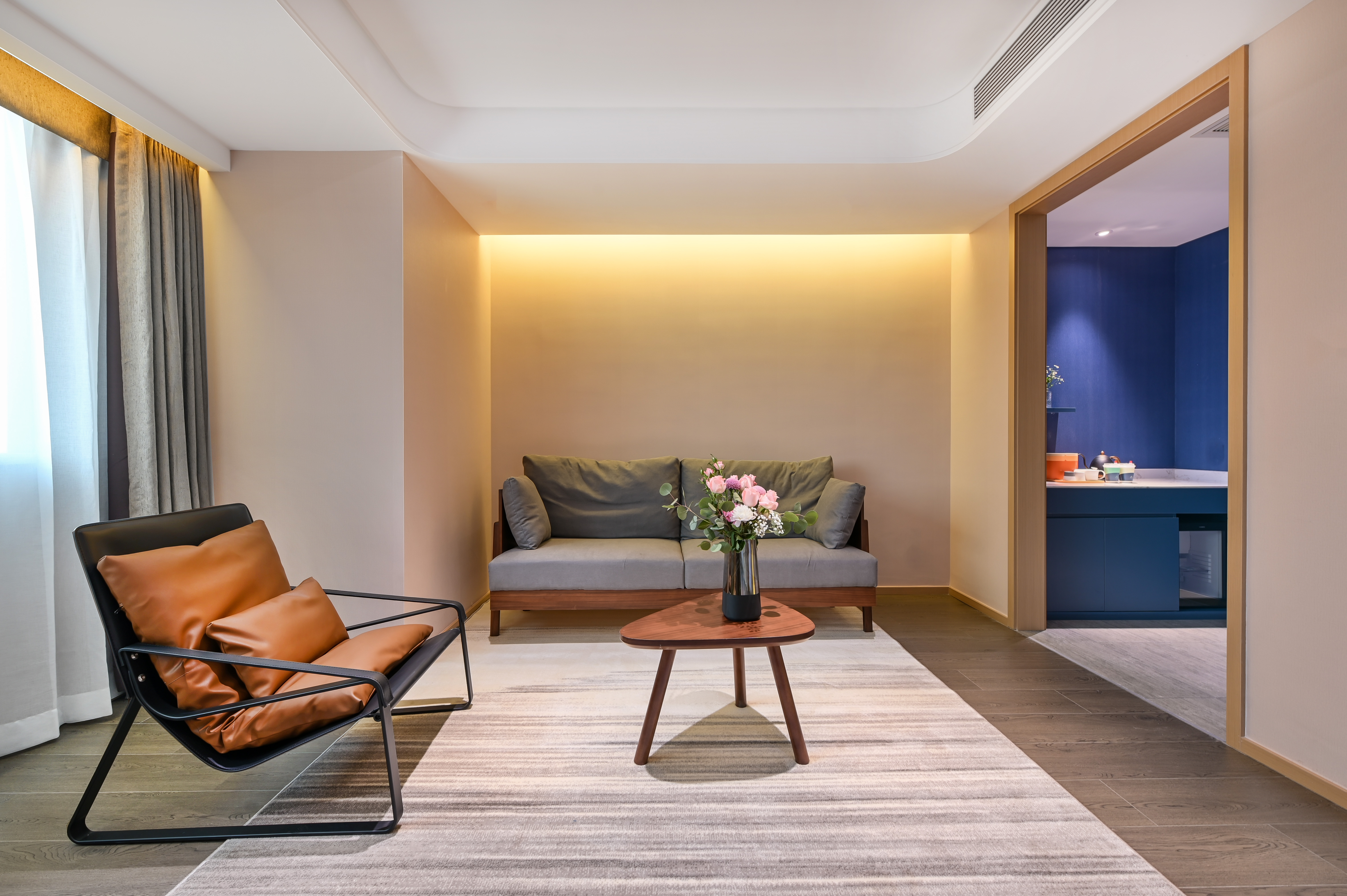 Jimu Suite (Inner And Outer Rooms + Mini Fridge + Two Bathrooms + Large Bathtub)