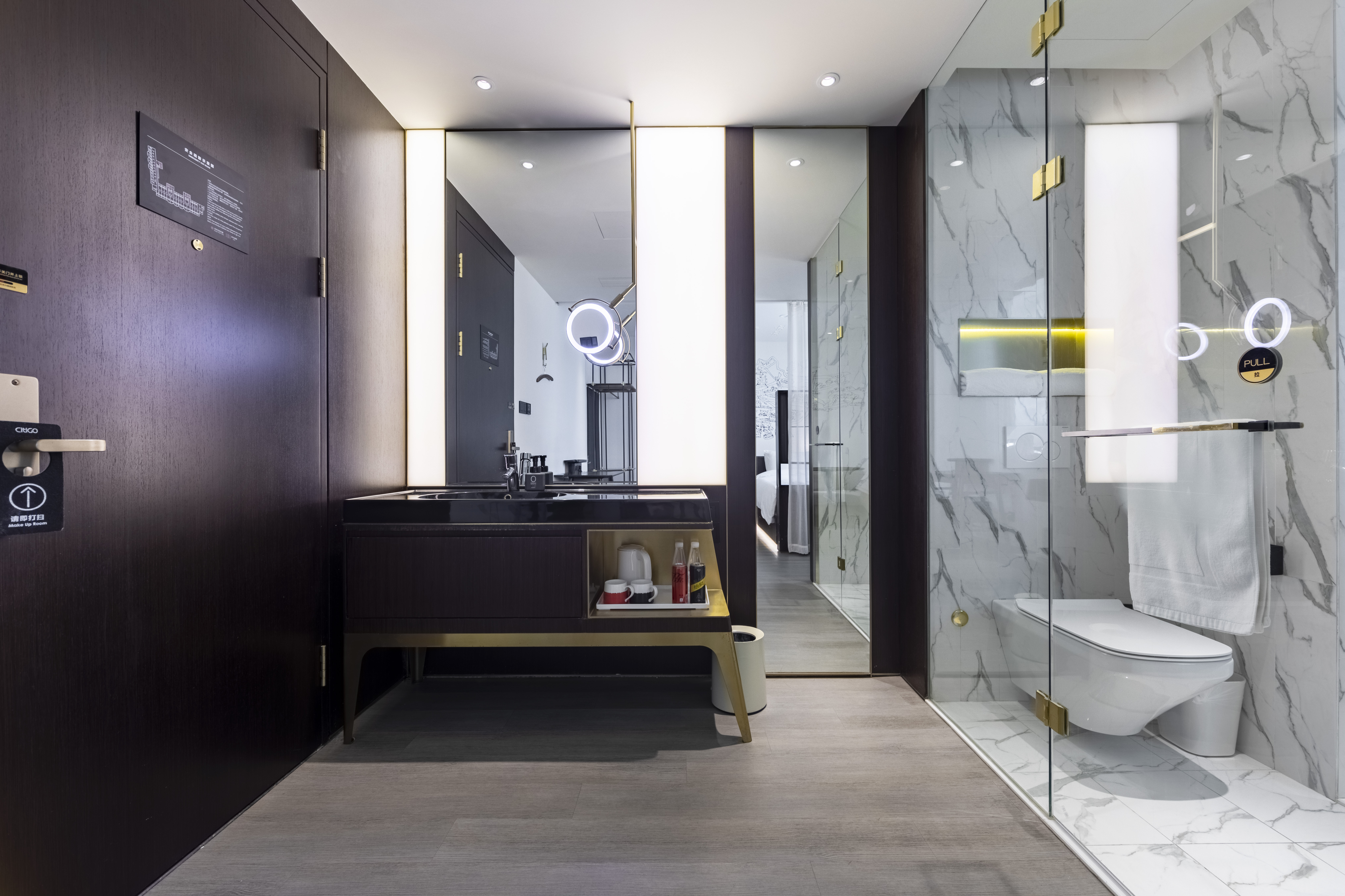 欢享大床房（德国汉斯格雅衞浴+乳胶床垫）