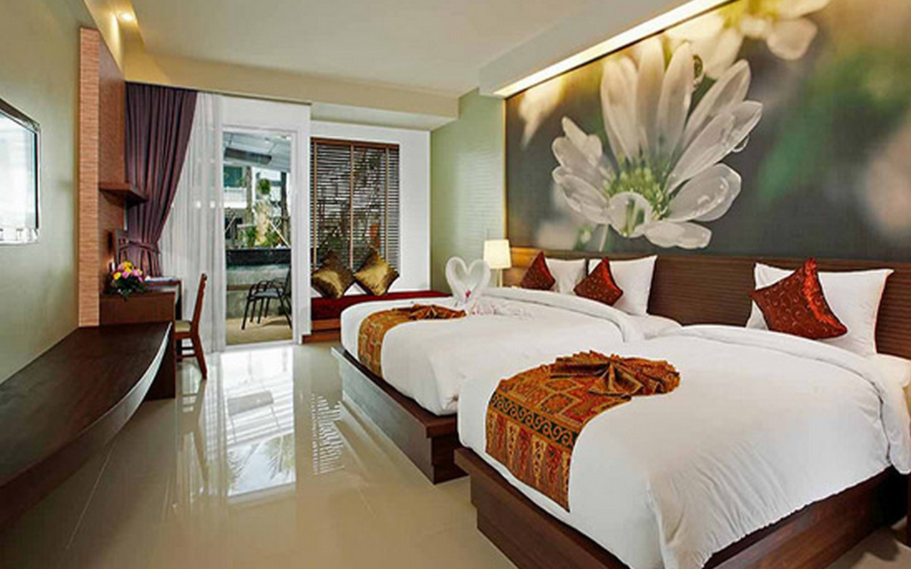 家庭房 （直通泳池）