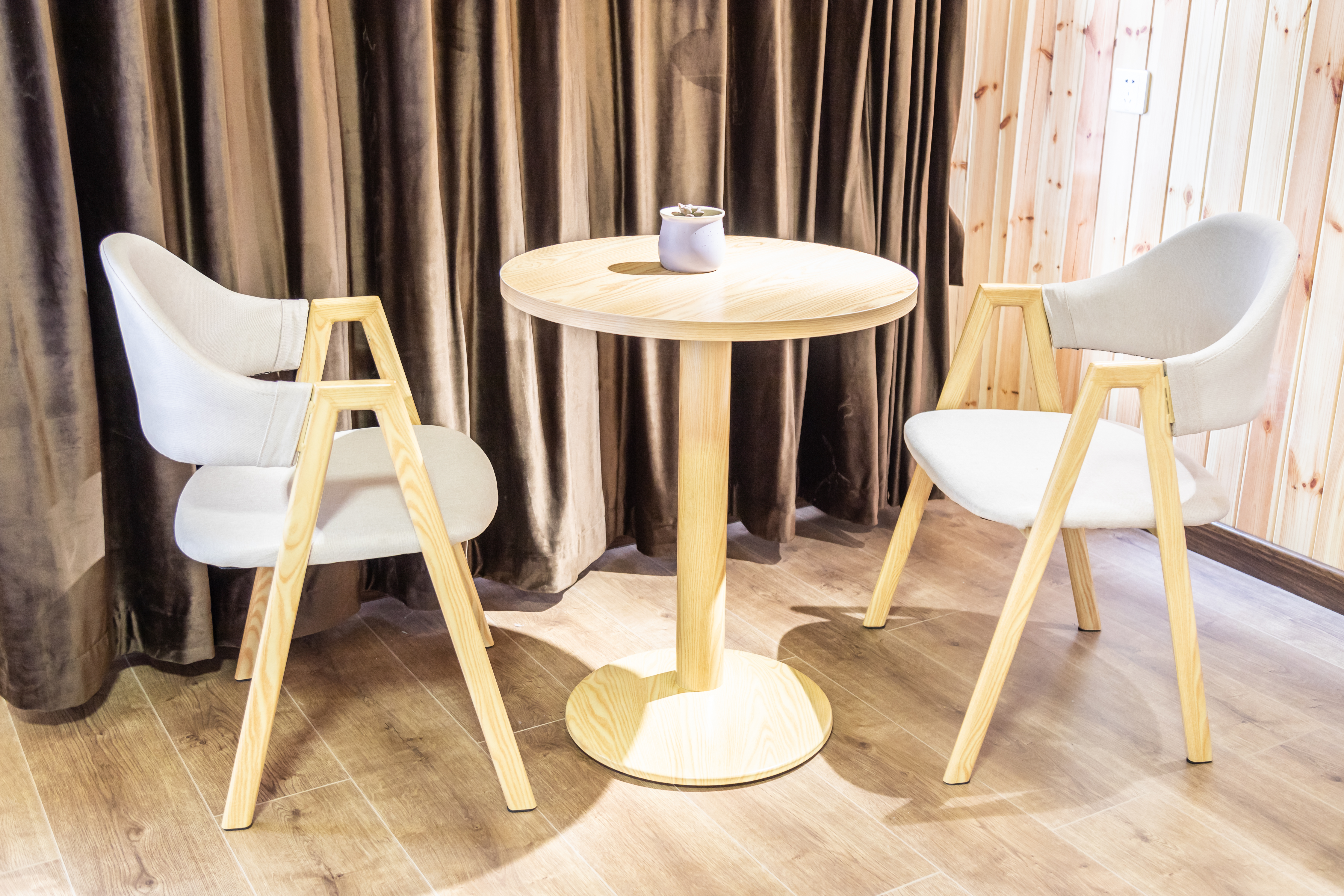 阁楼特色景观亲子4人房