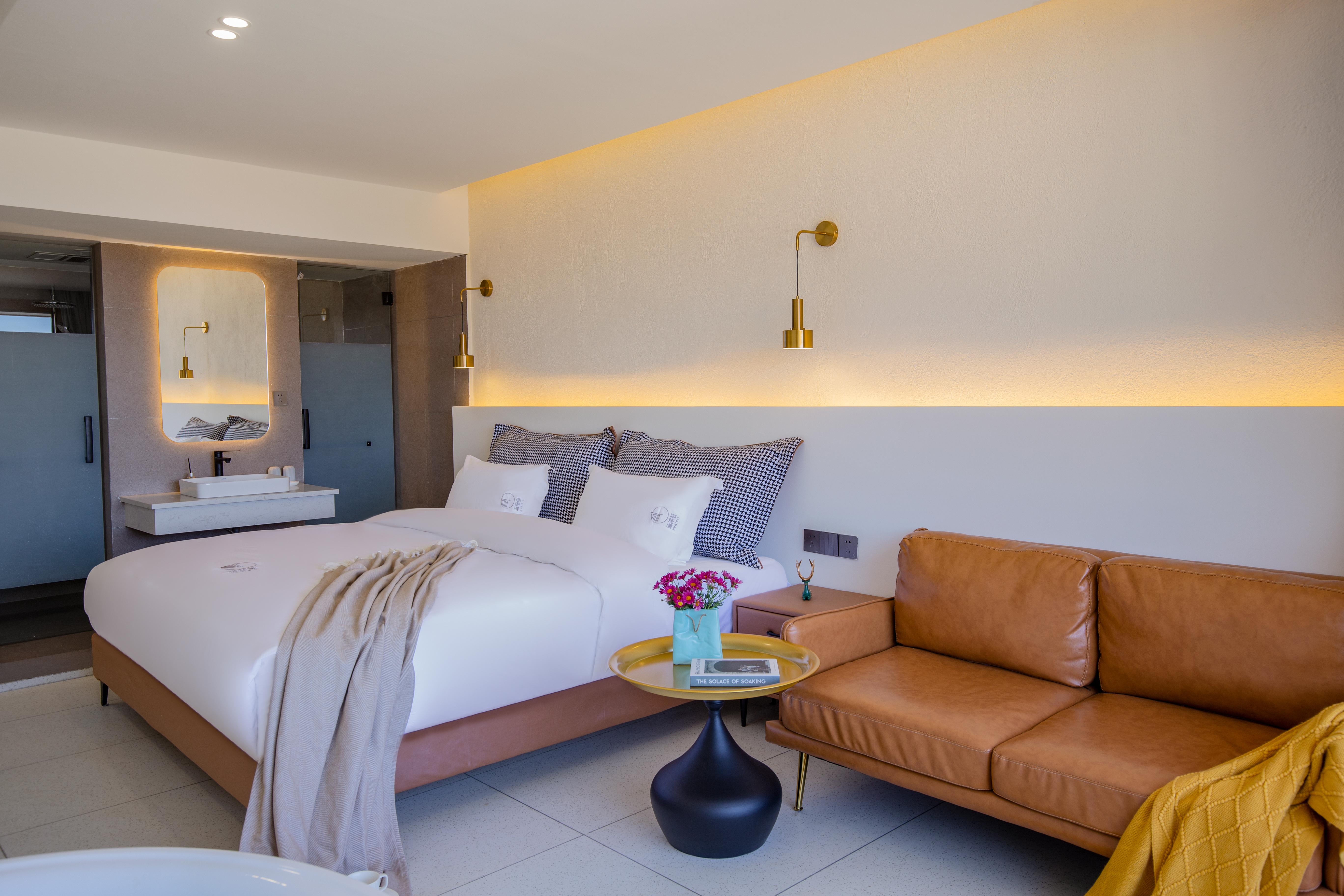 Light Luxury Courtyard-View Double Bed Room (Island Style Courtyard)