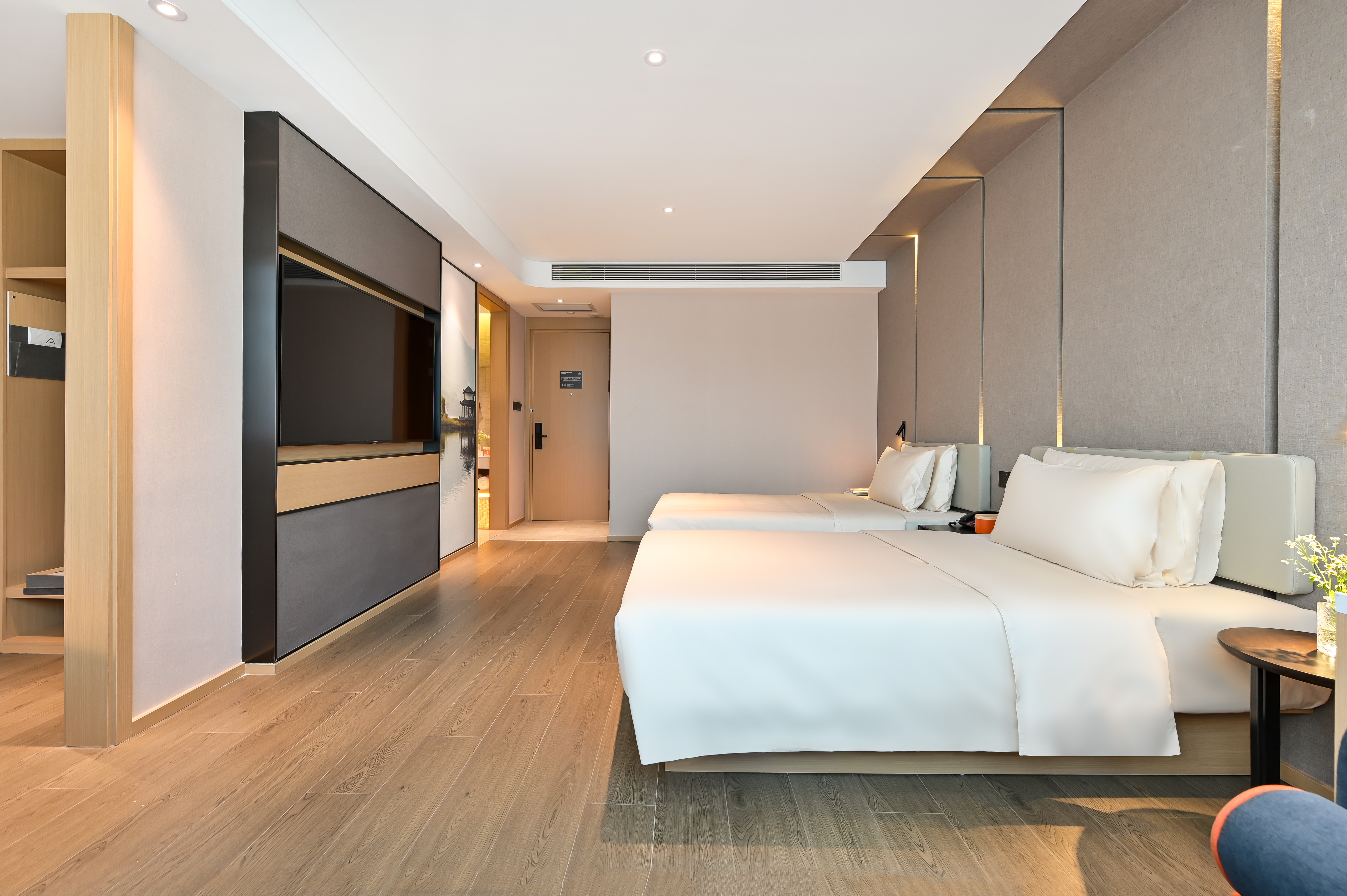 Superior Twin Room (Tv Projection)