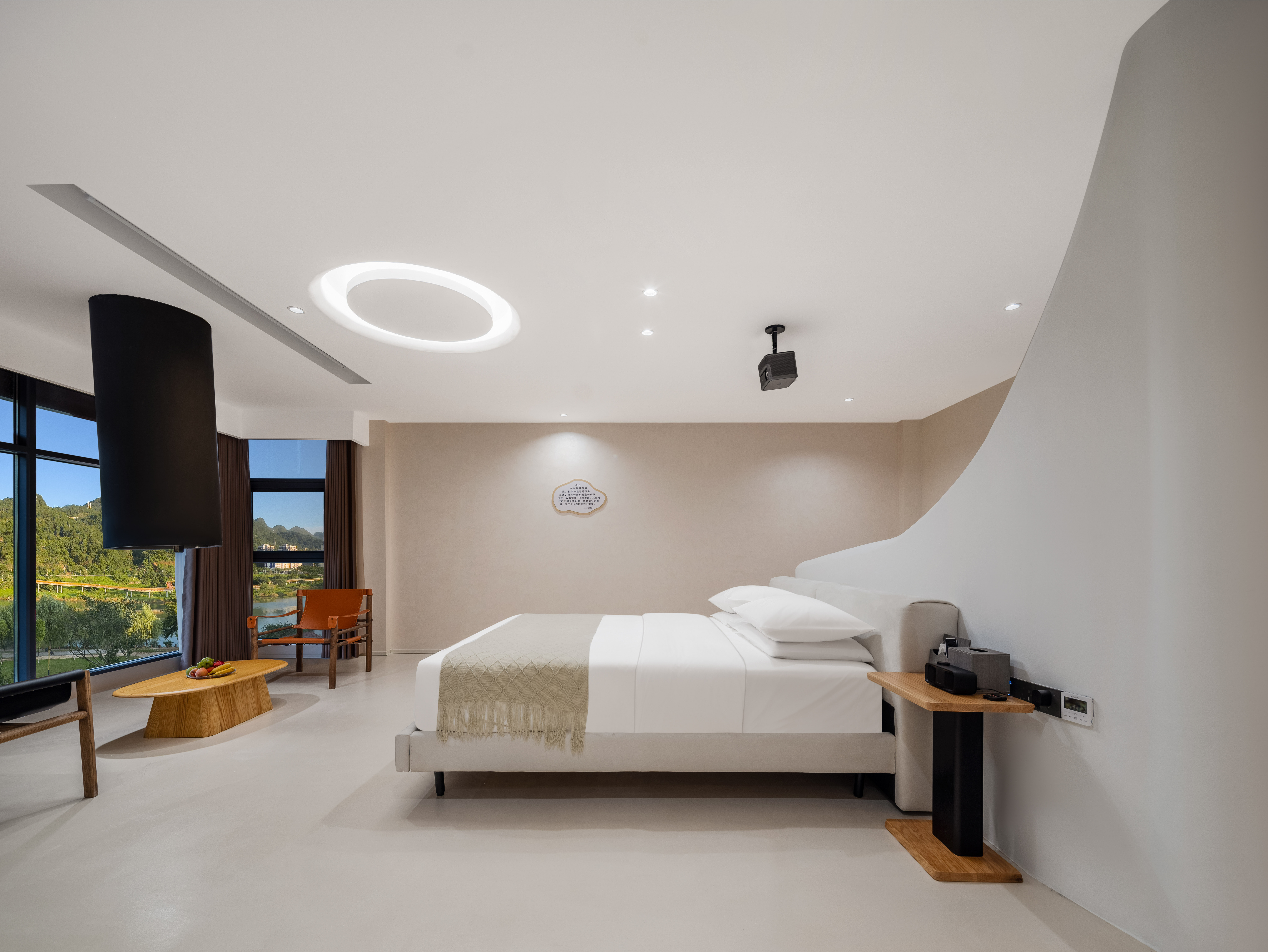 270 ° Full Riverside Scenic Mega-View Room With Private Tub, Large Screen Projection, Romantic Mist, And Smart Home