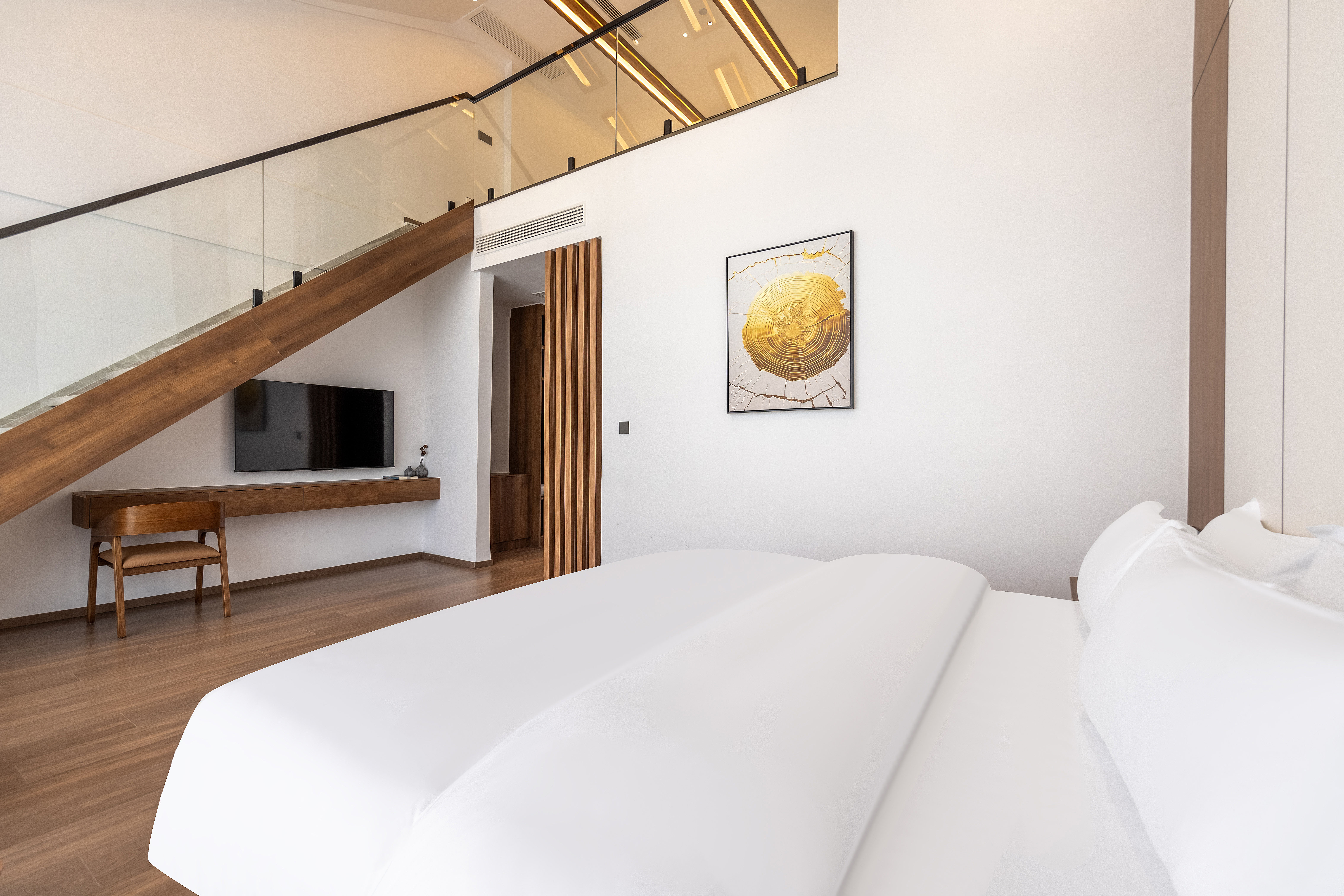 Azure Cloud Family Duplex Suite (Smart Voice Control + Smart Toilet + Bathroom Wet-Dry Separation + Floor-to-Ceiling Window)