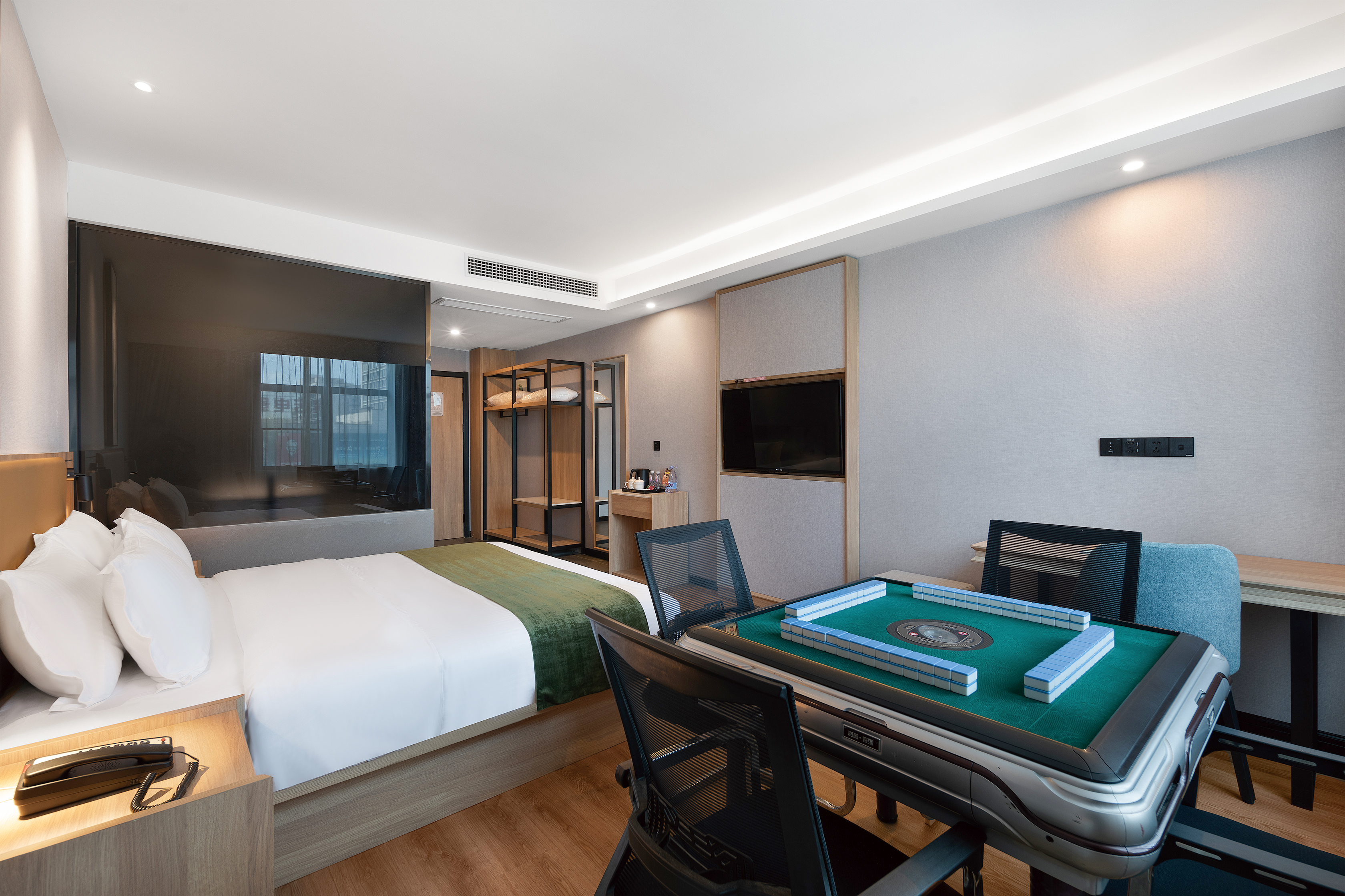 Zhisheng Chess&Cards Double Bed Room (Automated Mahjong Machine)