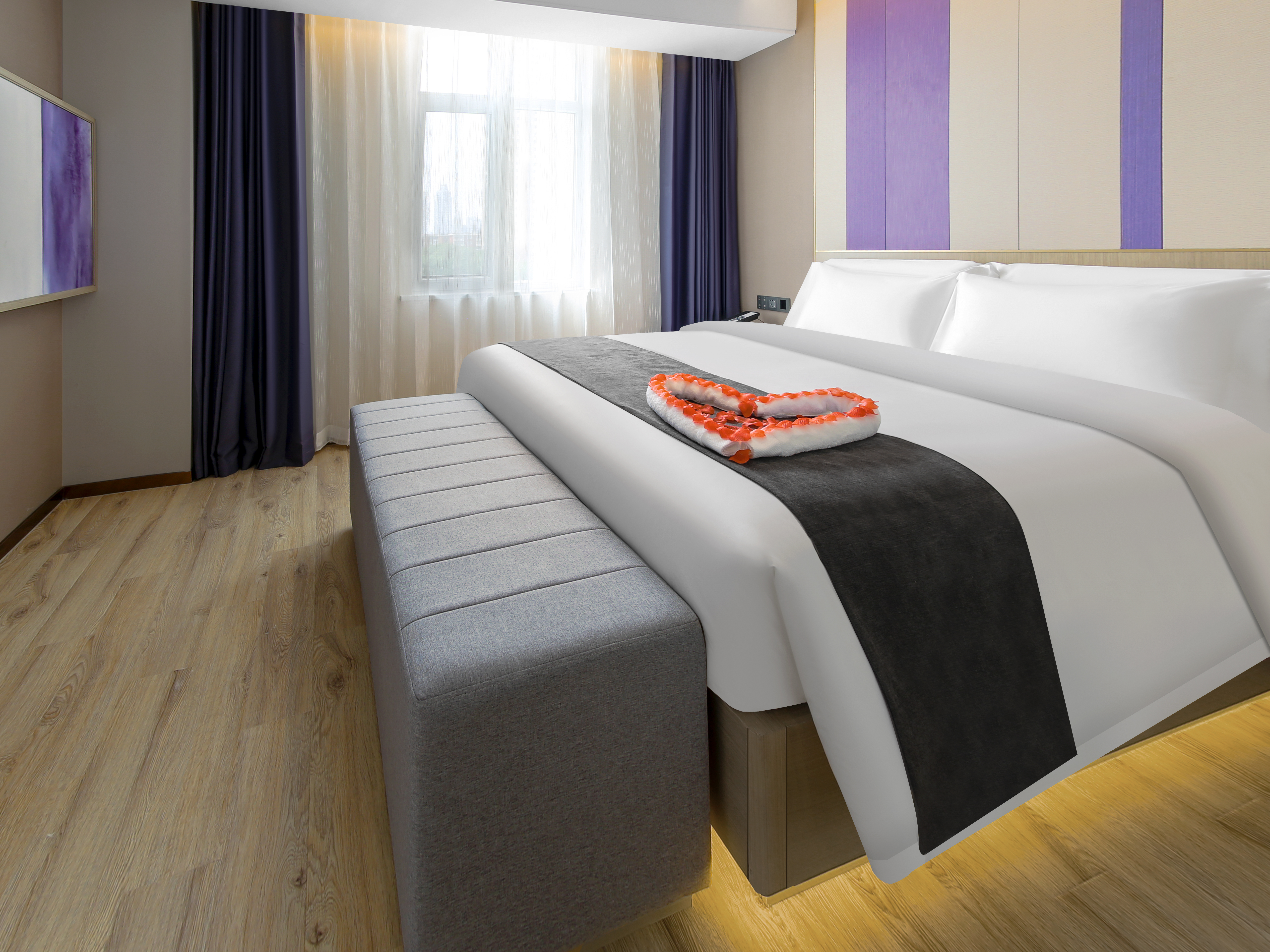 豪华套房（慕斯睡眠床垫+梦洁床品+全屋智控+电视投屏）