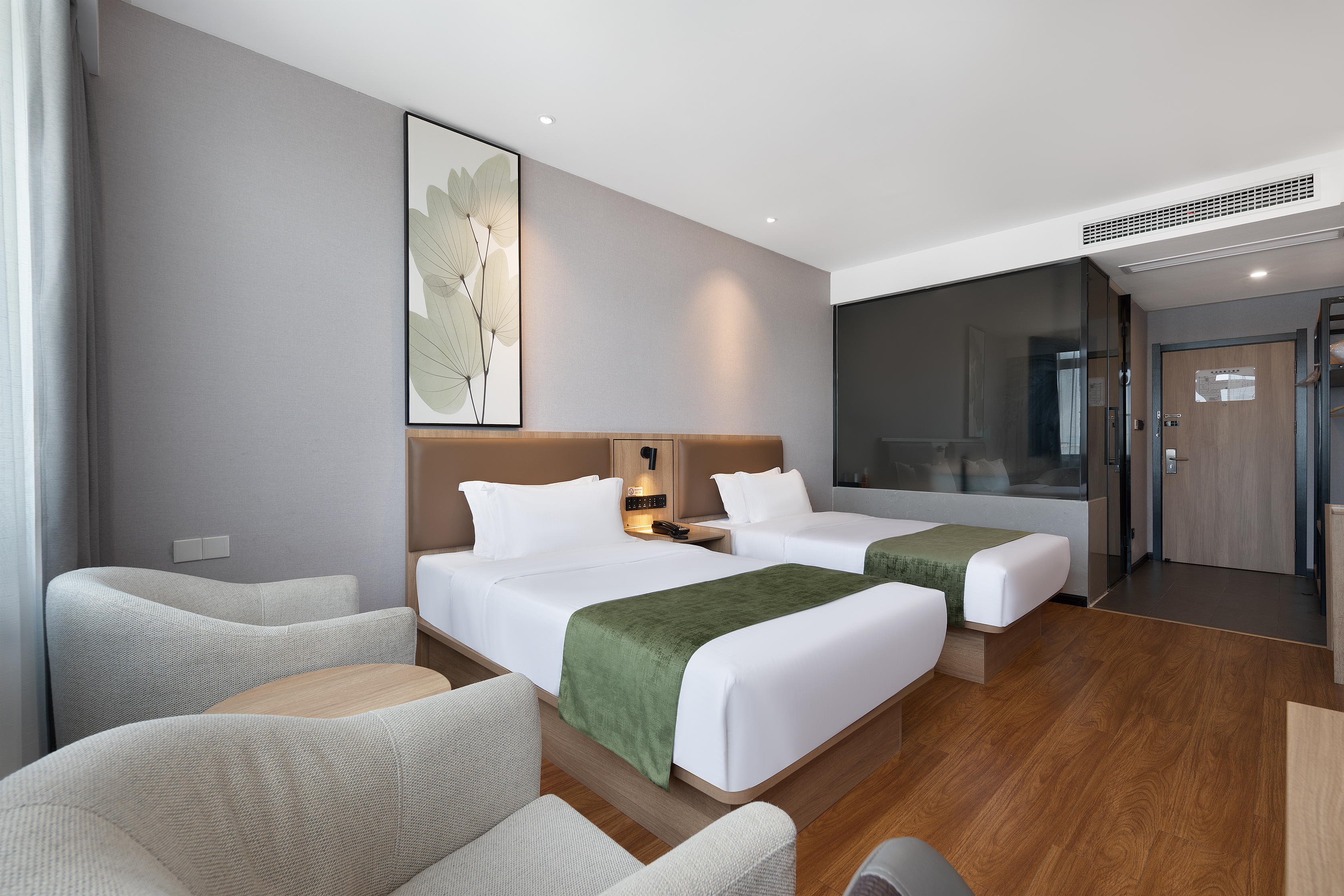 Smart Choice Scenic Twin Room (Panoramic Glass)