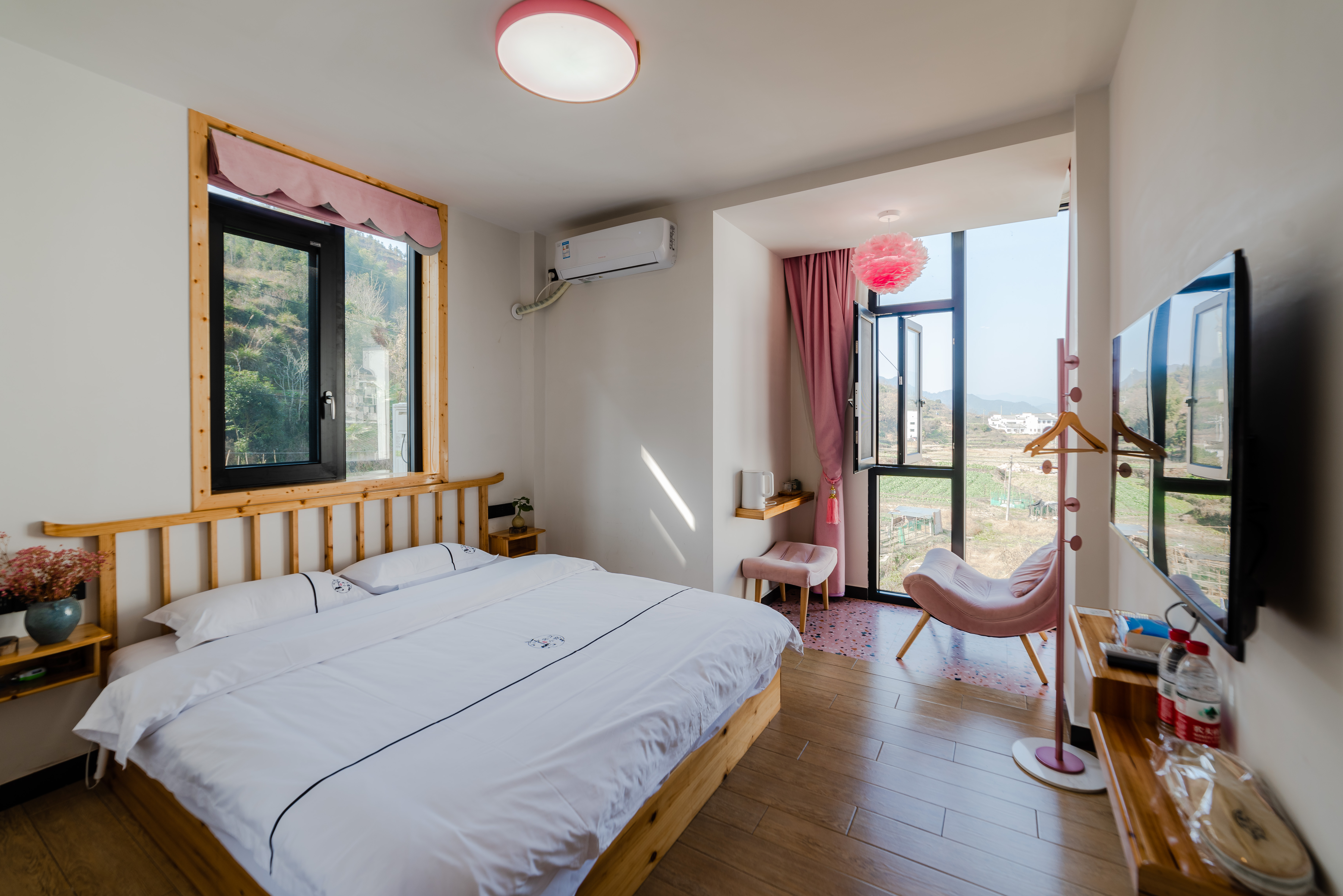 Qiu Shi Princess Double Bed Room