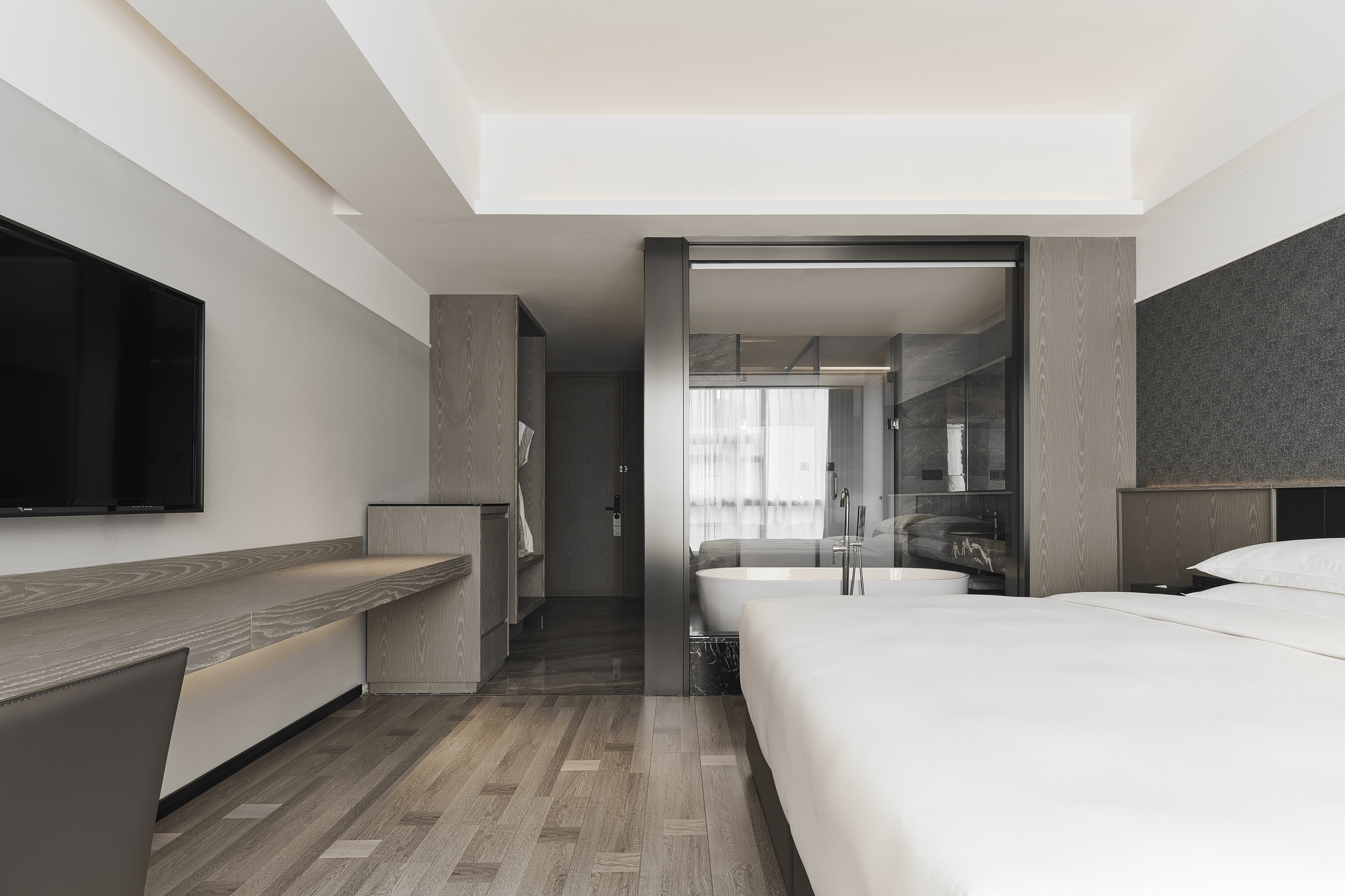 Romantic Superior Smart Room (Double Bed) (Fridge, Bathtub)