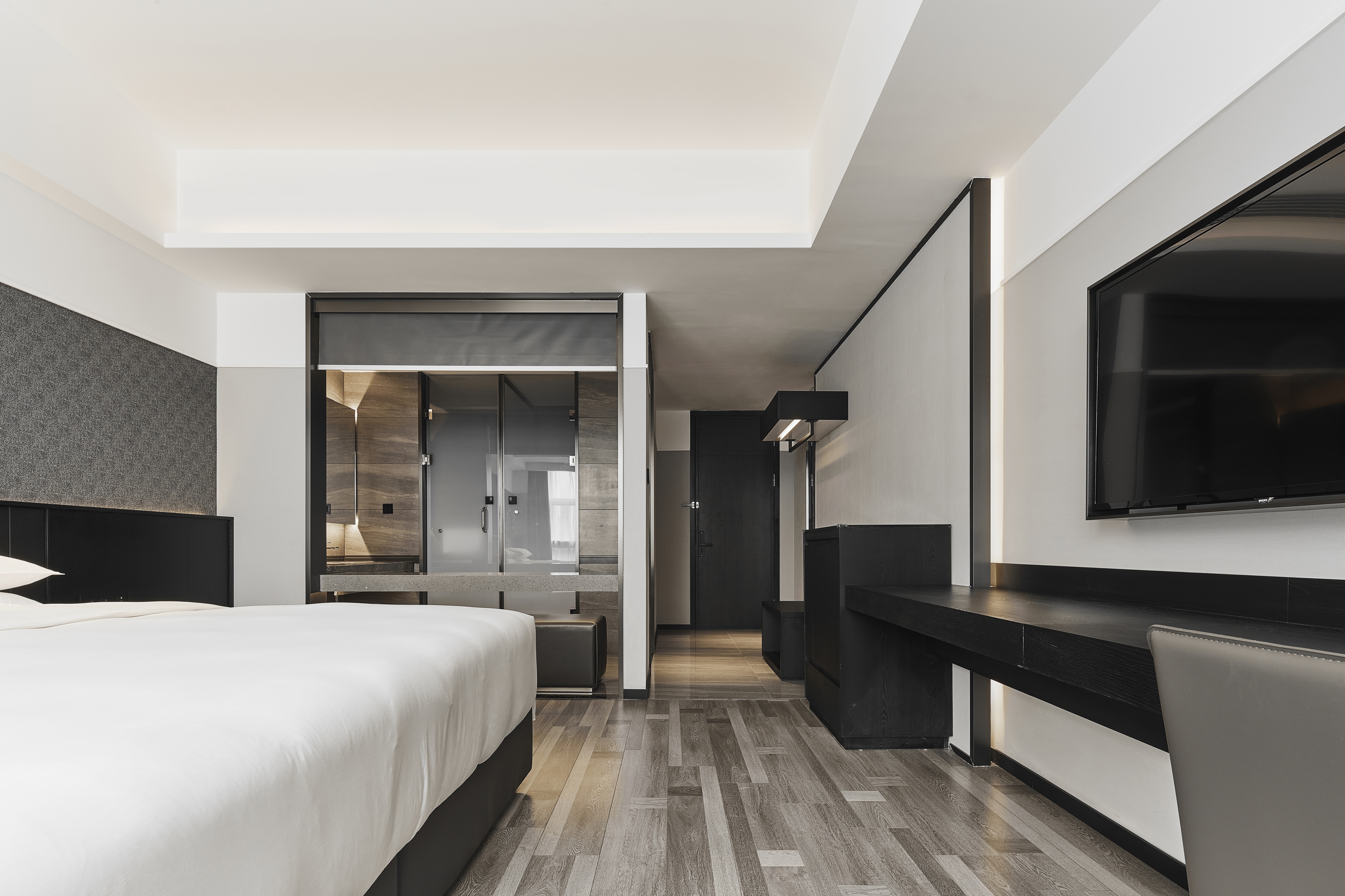 Guestroom (Double Bed) (Window)