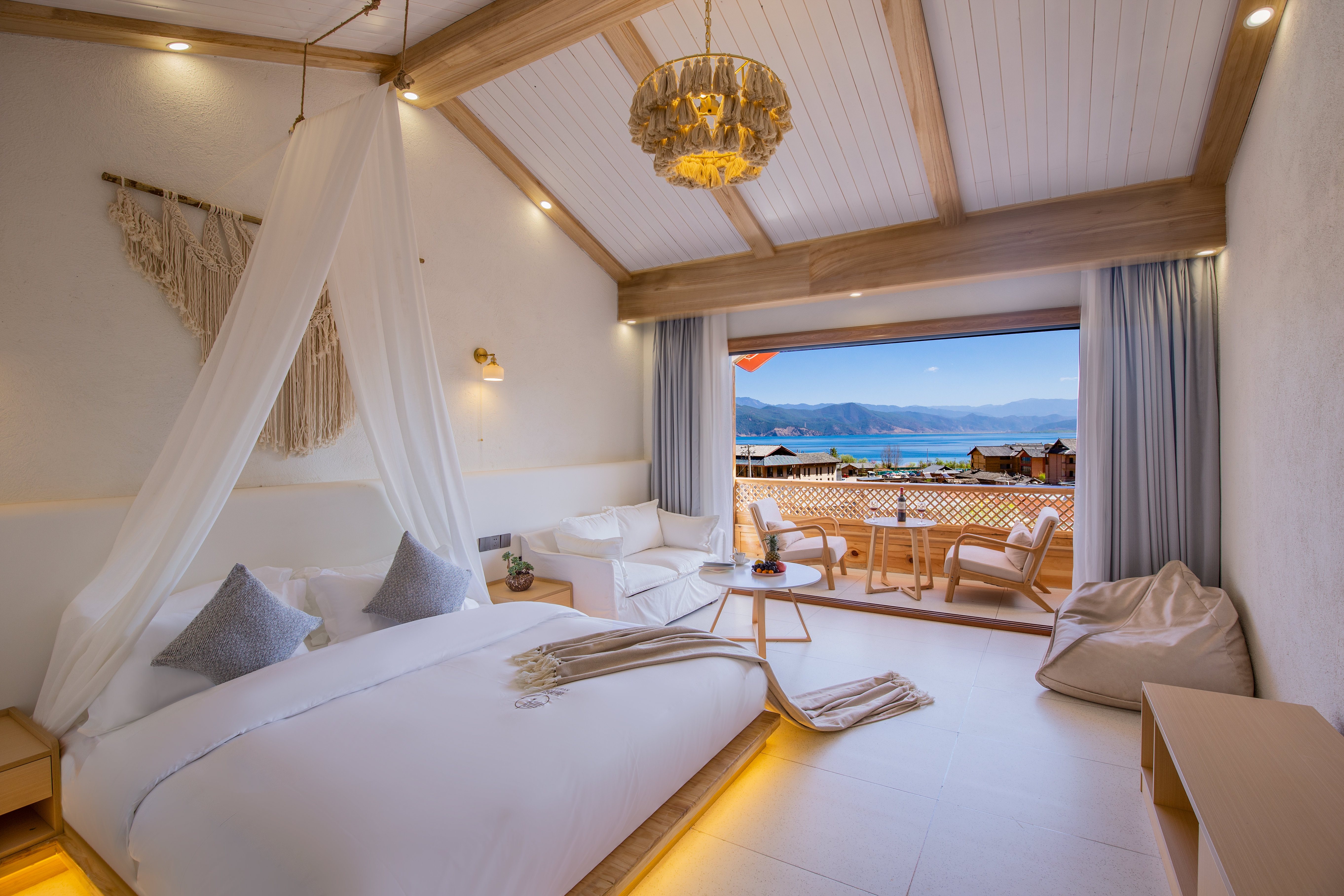 Guxin Lake view Double room(island style courtyard)