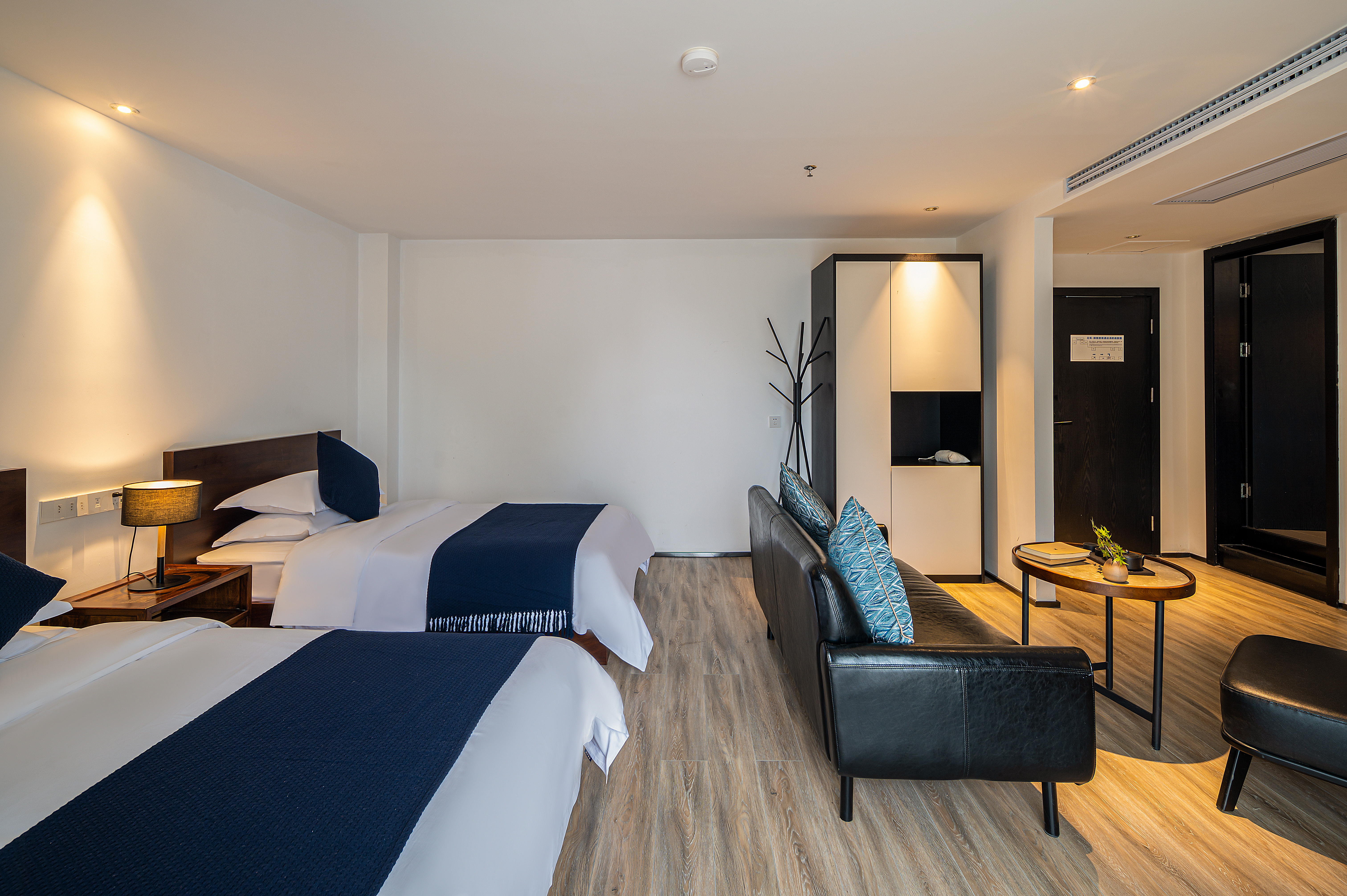 Lixi 180 ° Balcony Twin Room