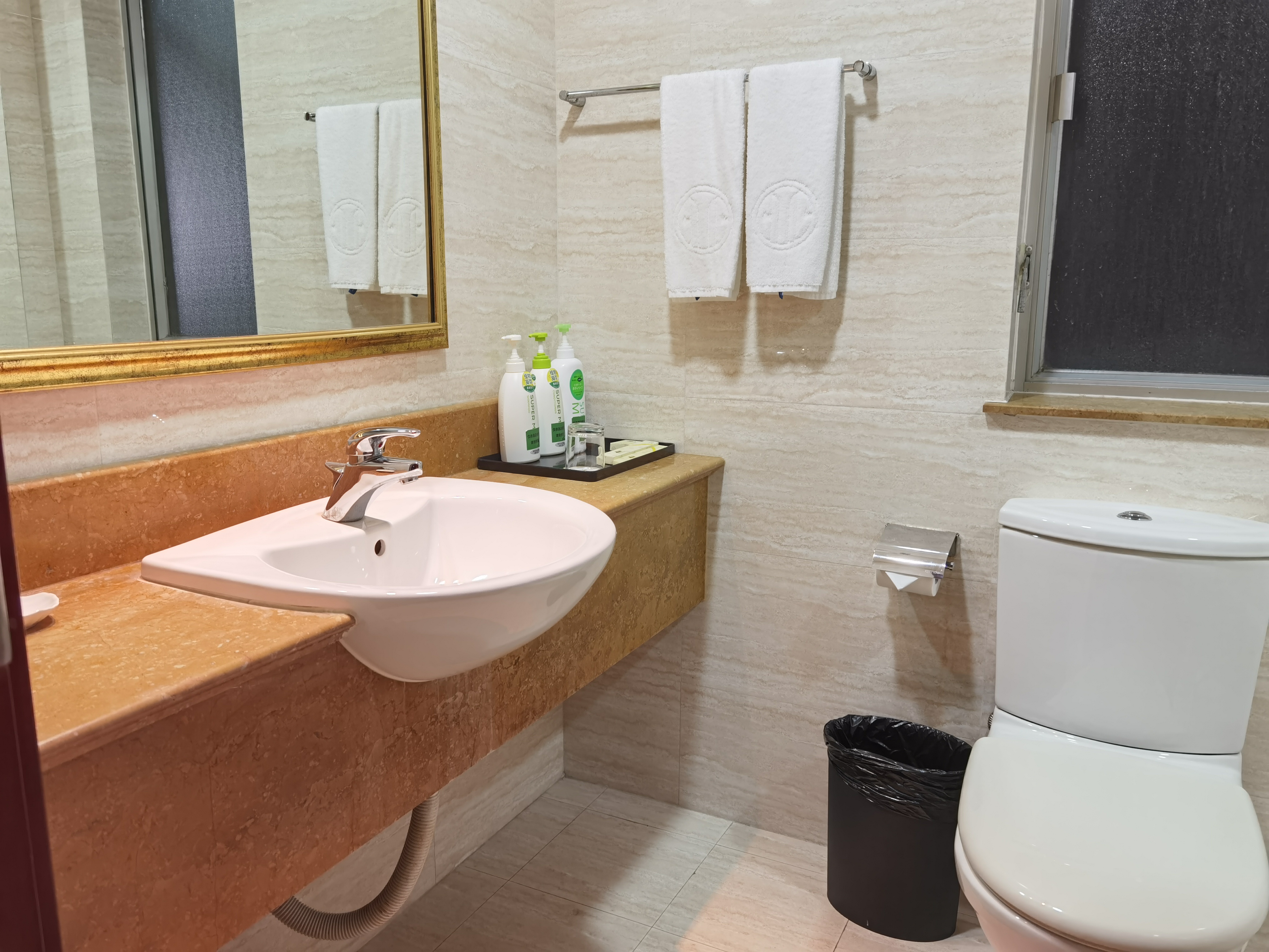 特价套房一室一厅