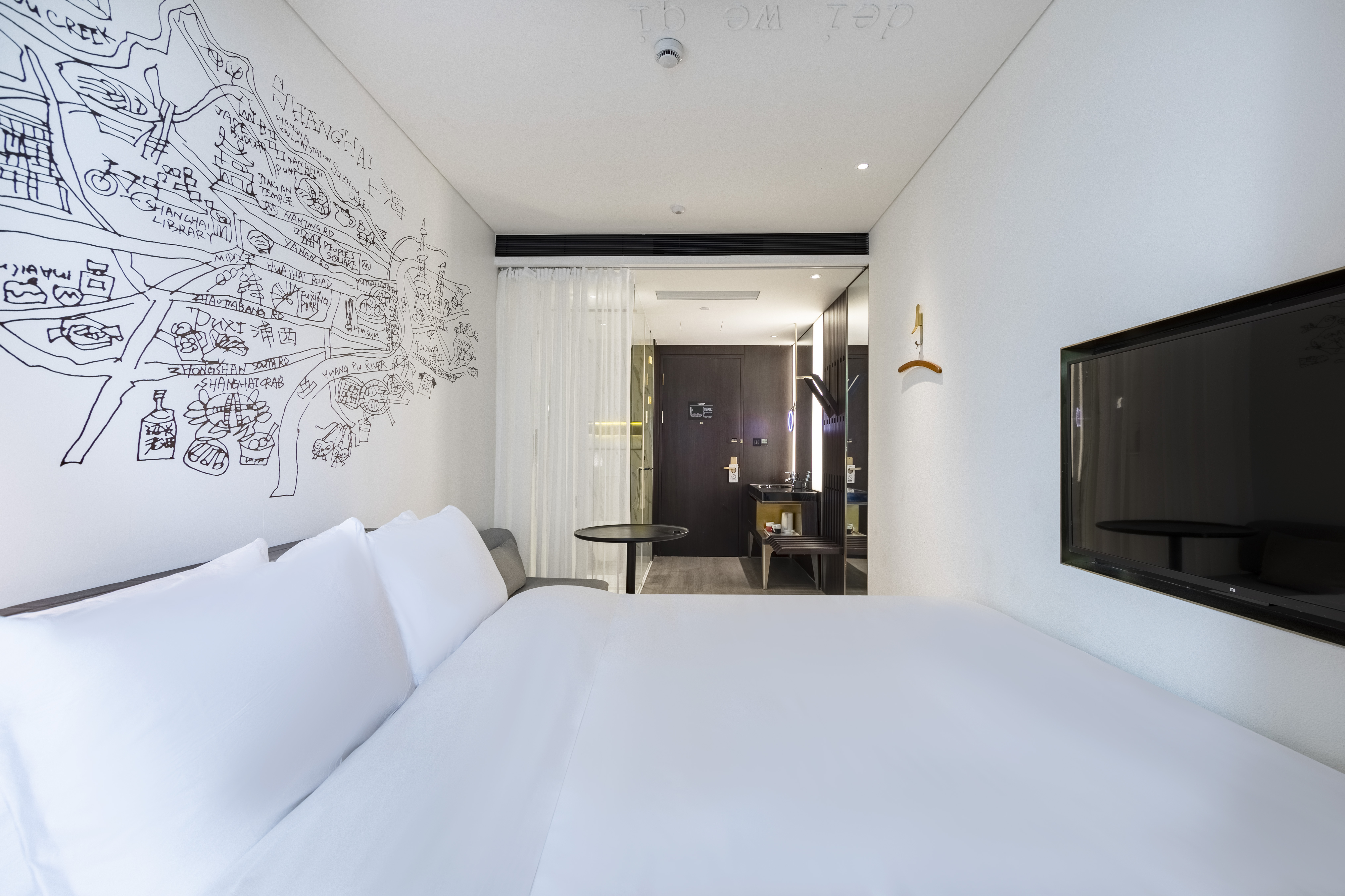 欢享大床房（德国汉斯格雅衞浴+乳胶床垫）