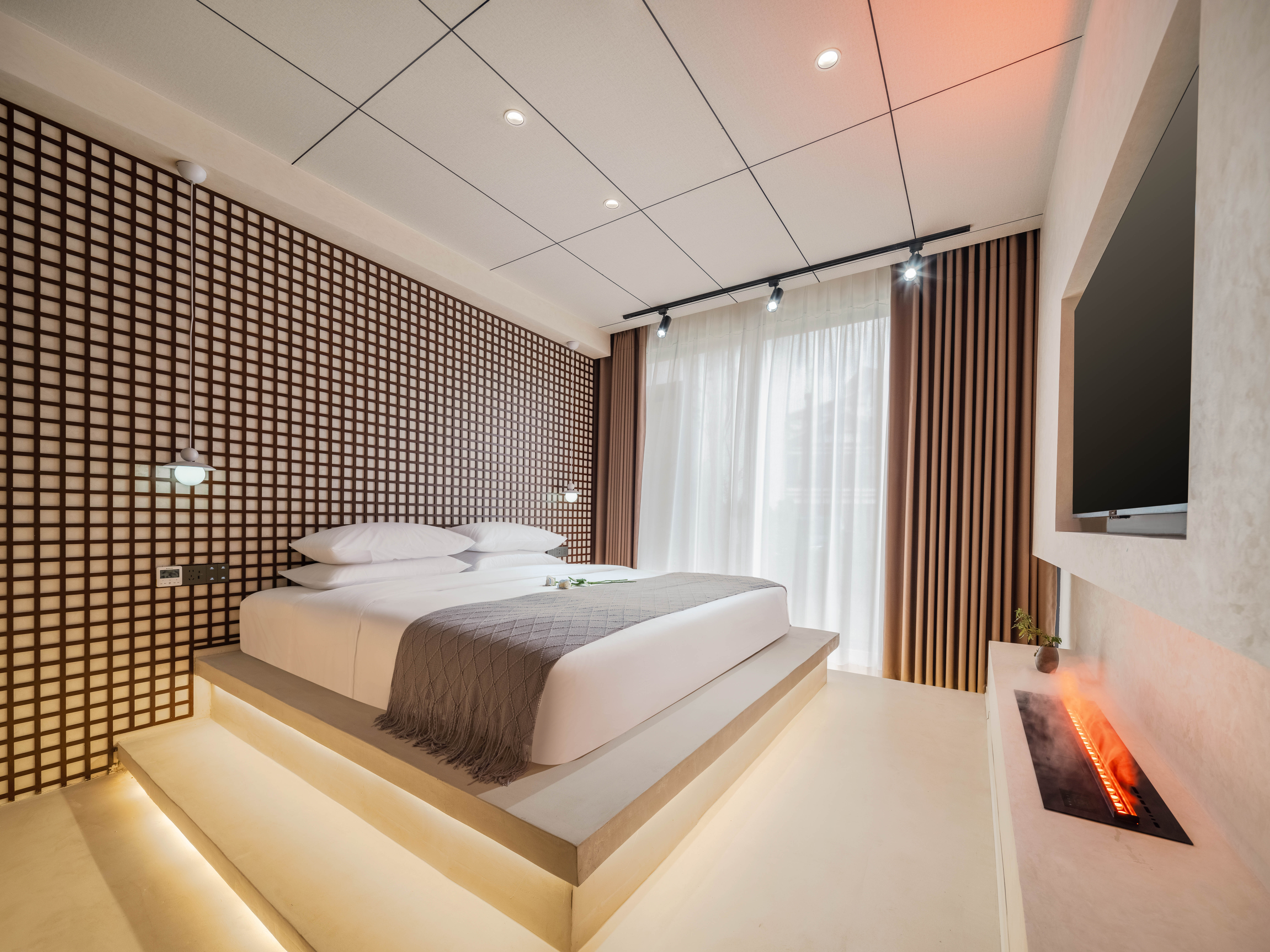 Qu Wei Xian Wu Lin Feng Couple's Double Bed Room With 3D Humidifier And Smart Home