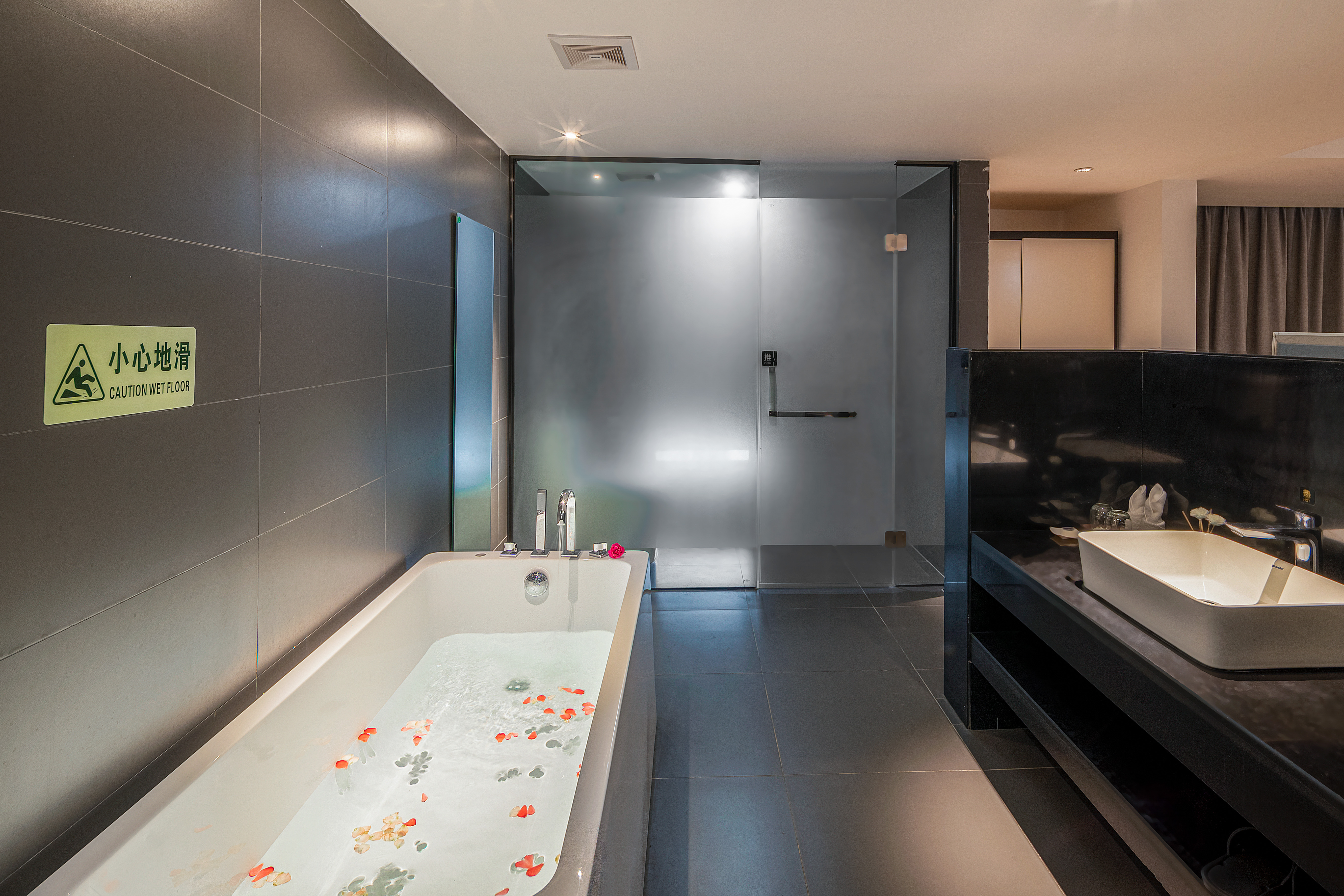 Poetic 180 ° Deluxe Balcony Double Bed